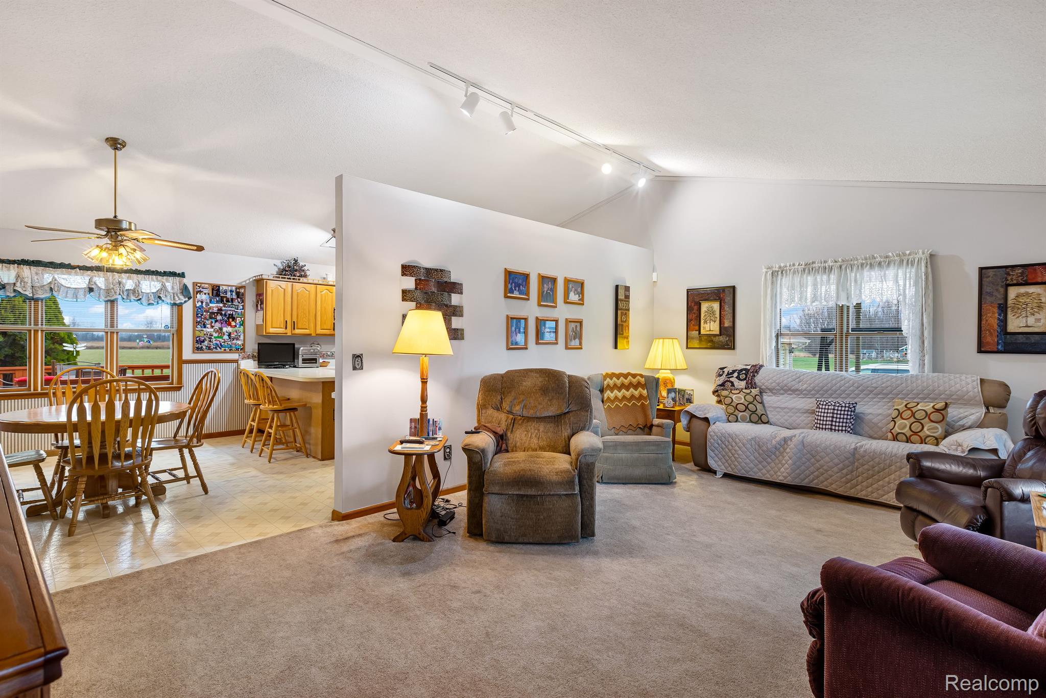 1411 Fox Road