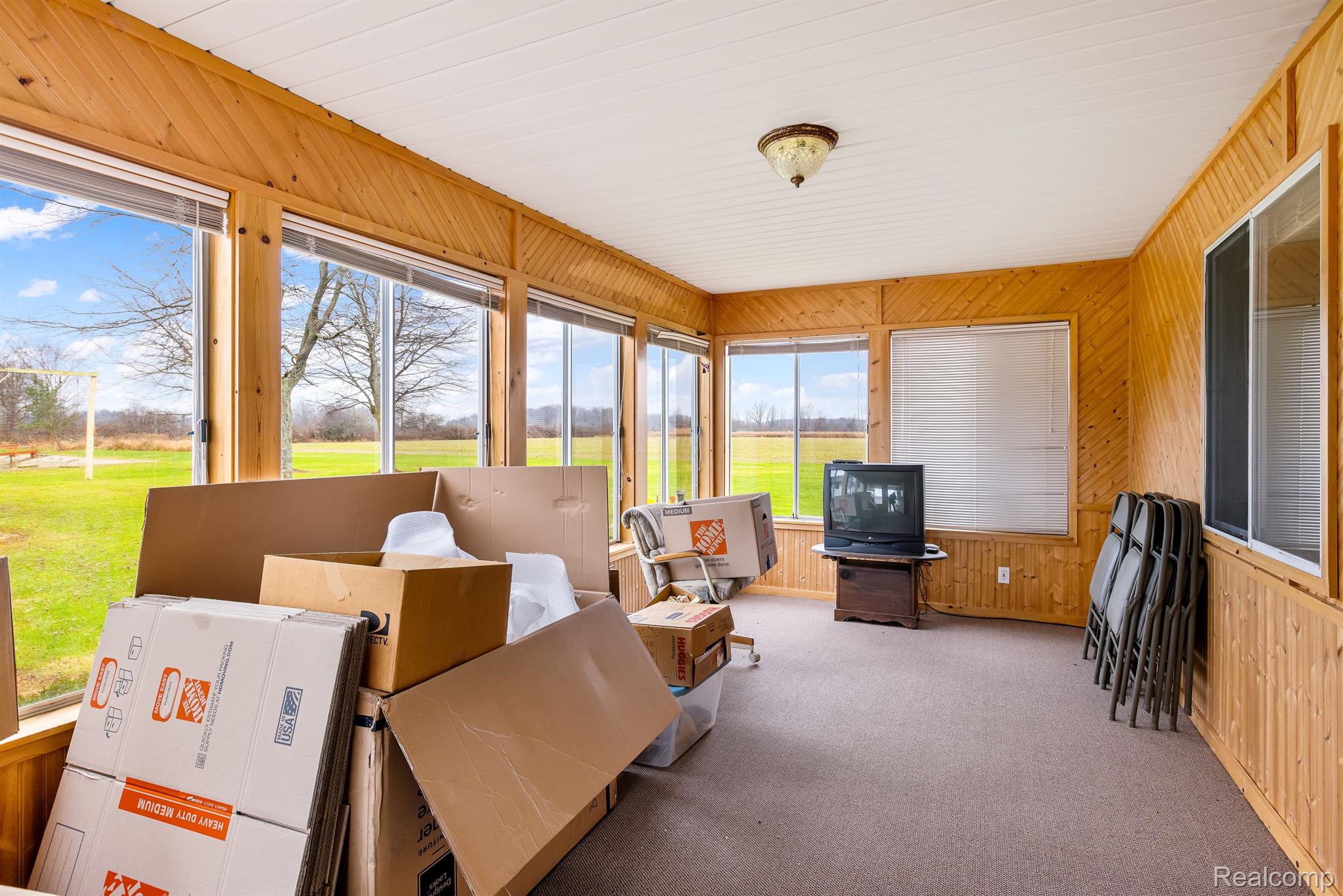 1411 Fox Road