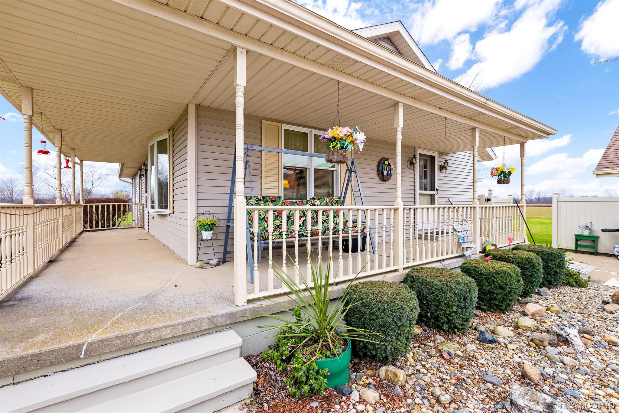 1411 Fox Road