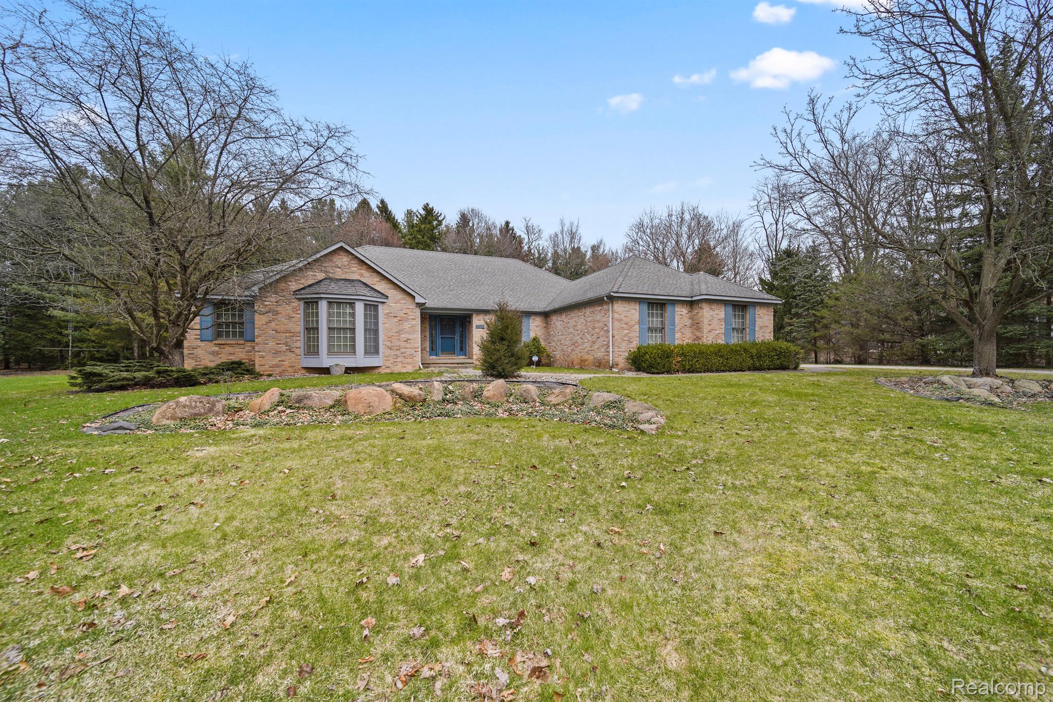 9856 Rattalee Lake Road