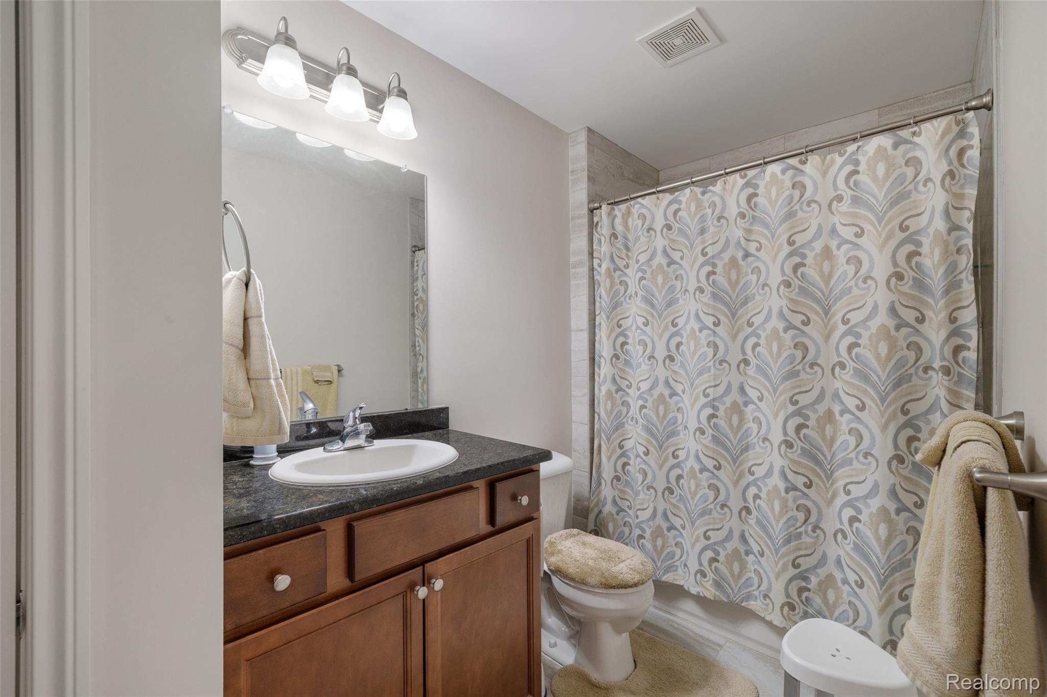 20822 Knobs Hollow Drive