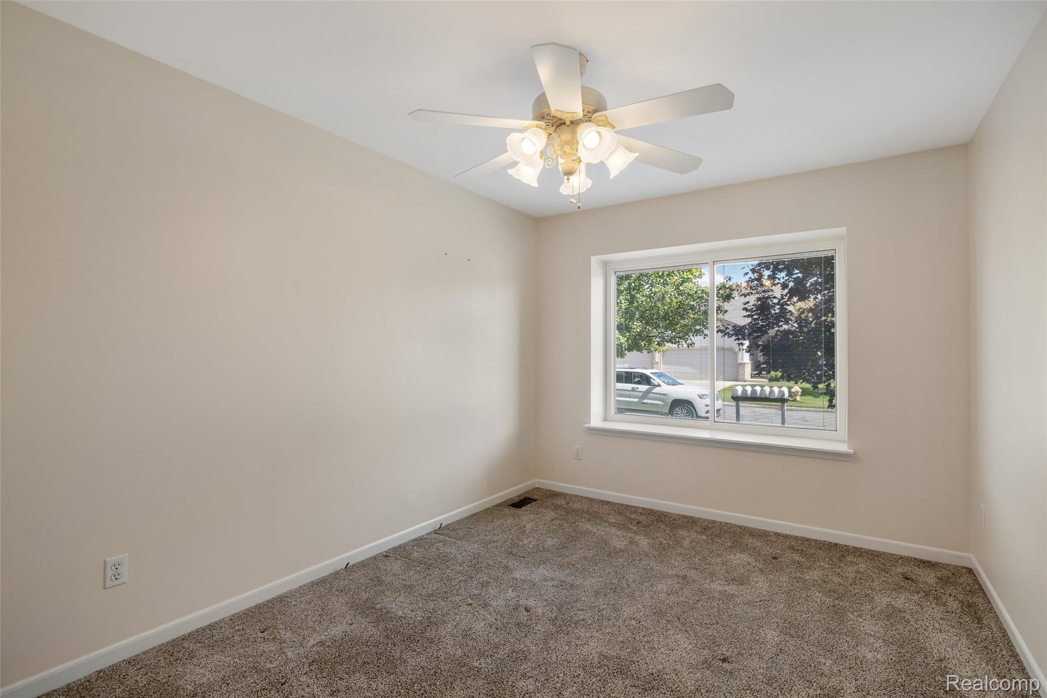 53171 Pineridge Drive