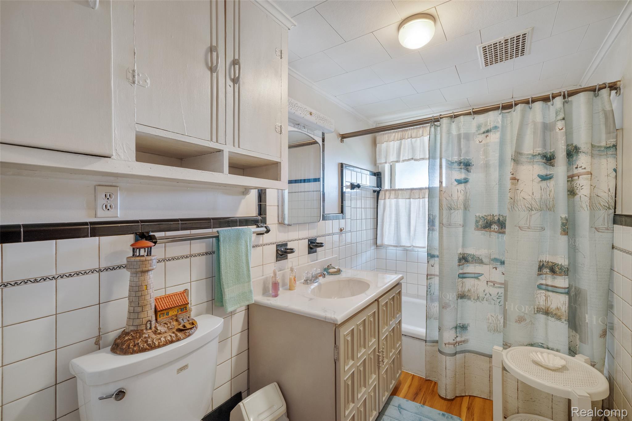 8107 Anchor Bay Drive