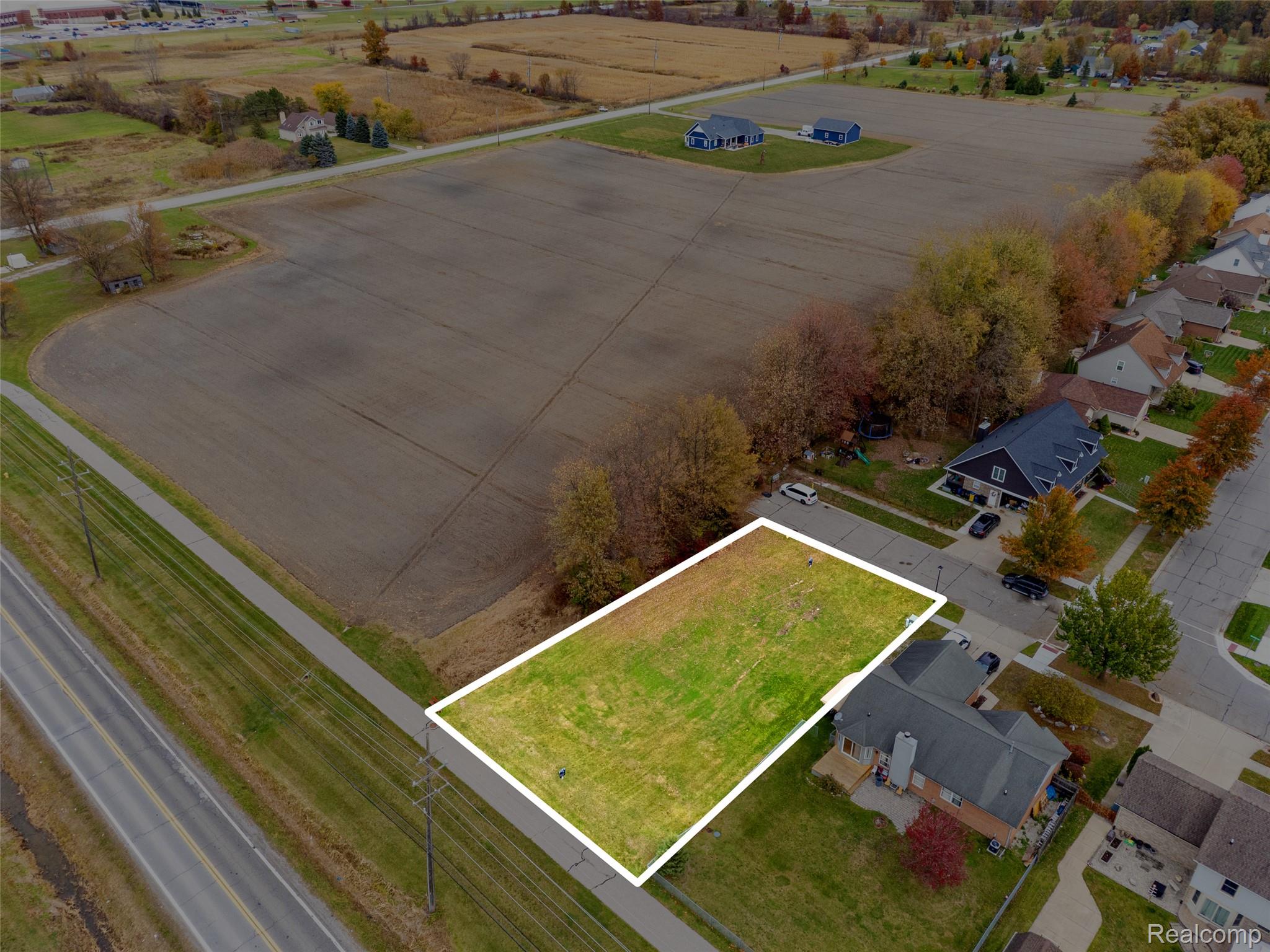 54739 Autumn View Drive