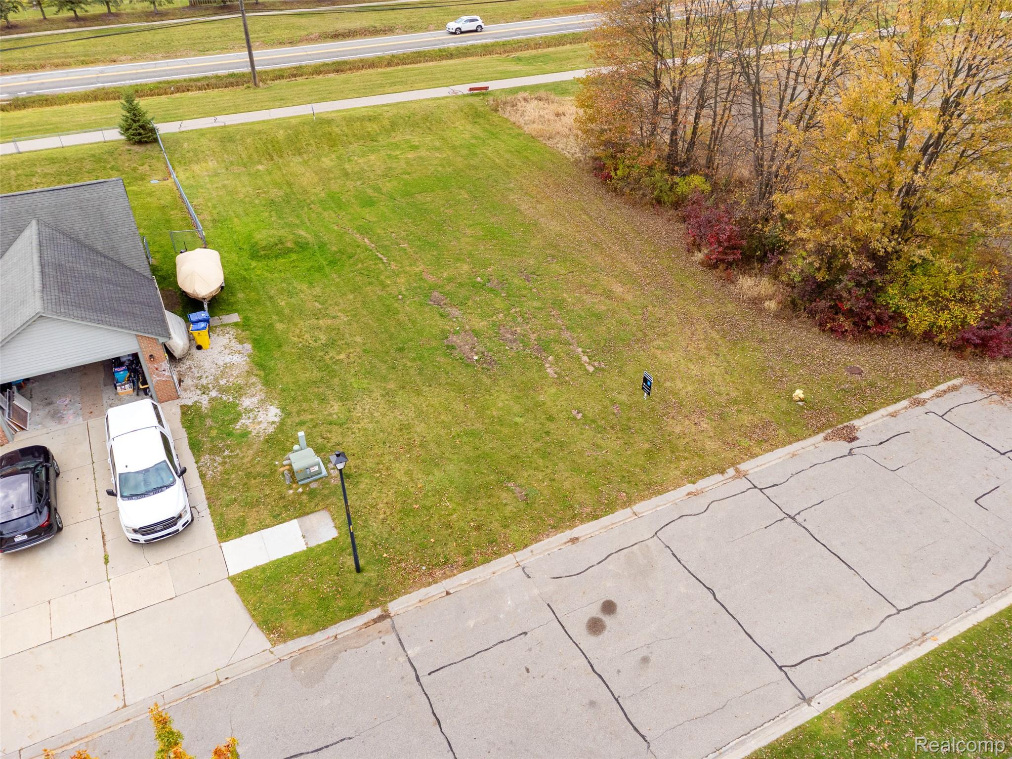 54739 Autumn View Drive