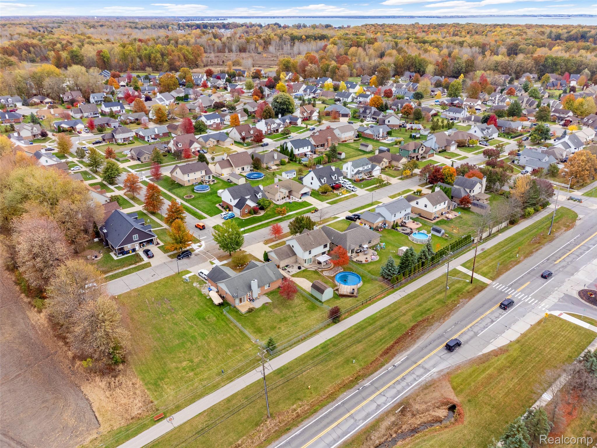 54739 Autumn View Drive