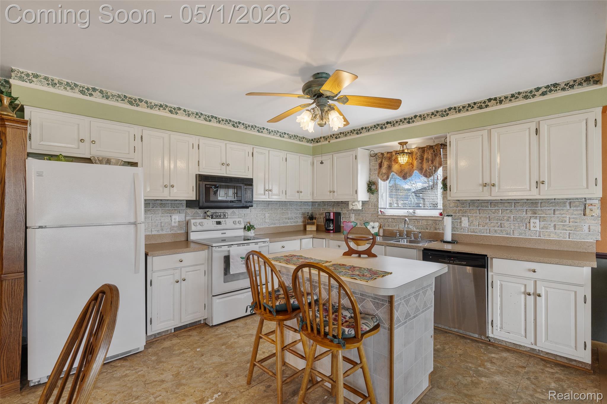 7244 Cardinal Road