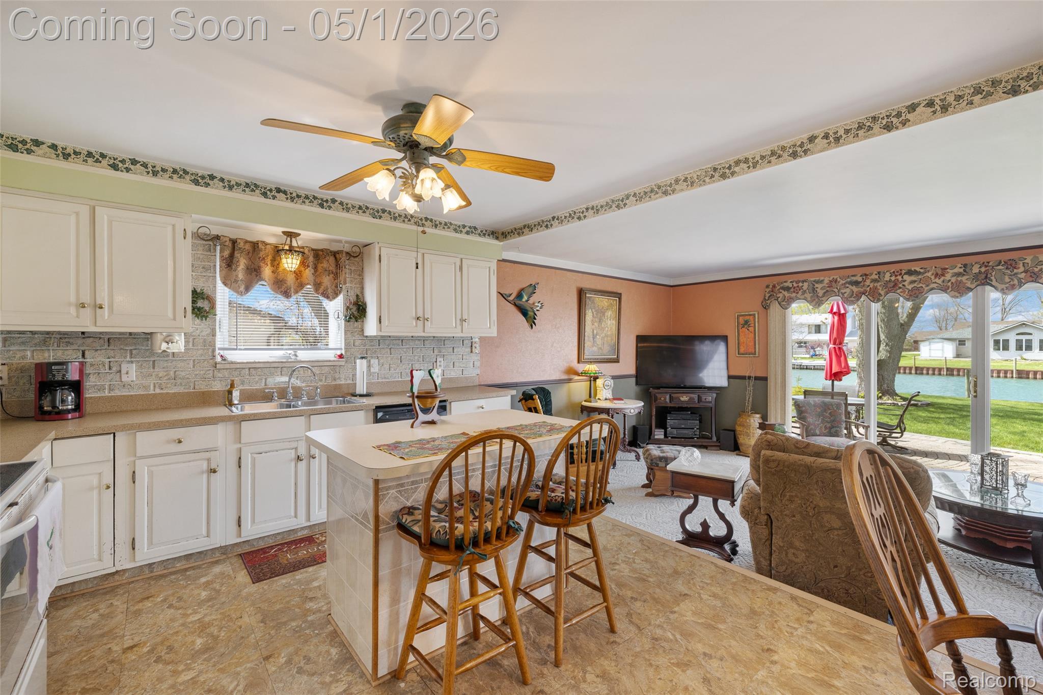 7244 Cardinal Road