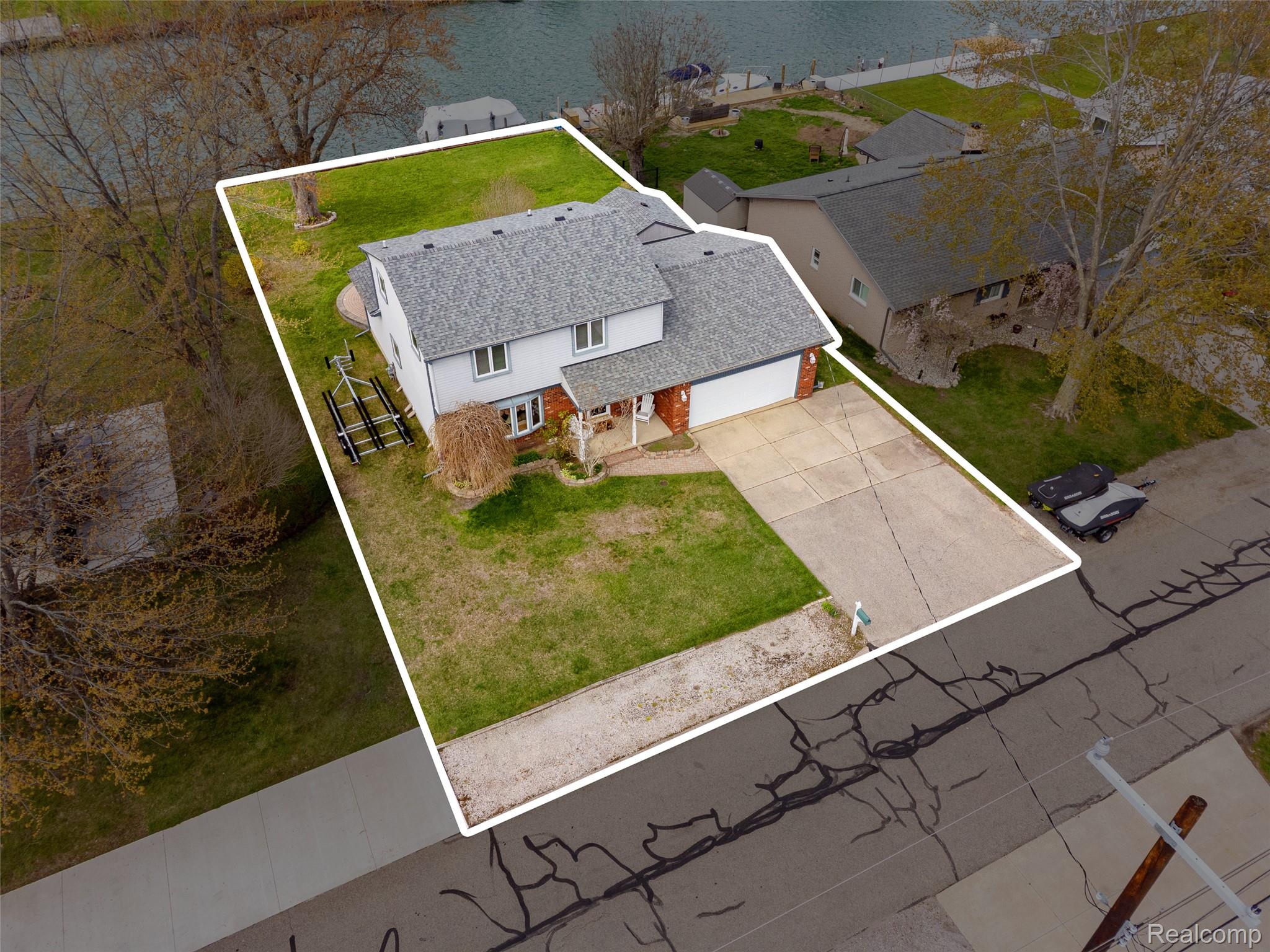 7244 Cardinal Road