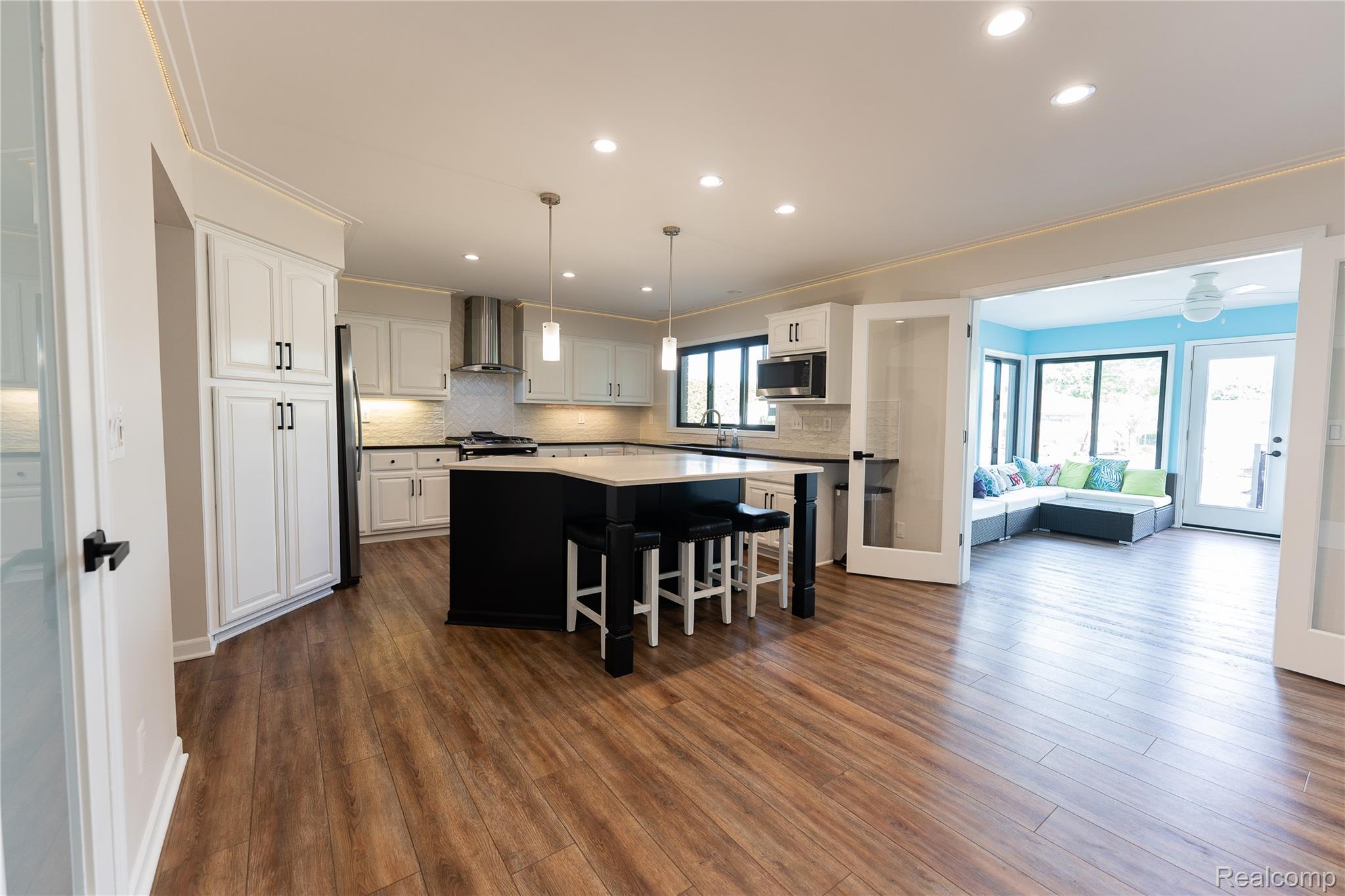 49729 Nautical Drive