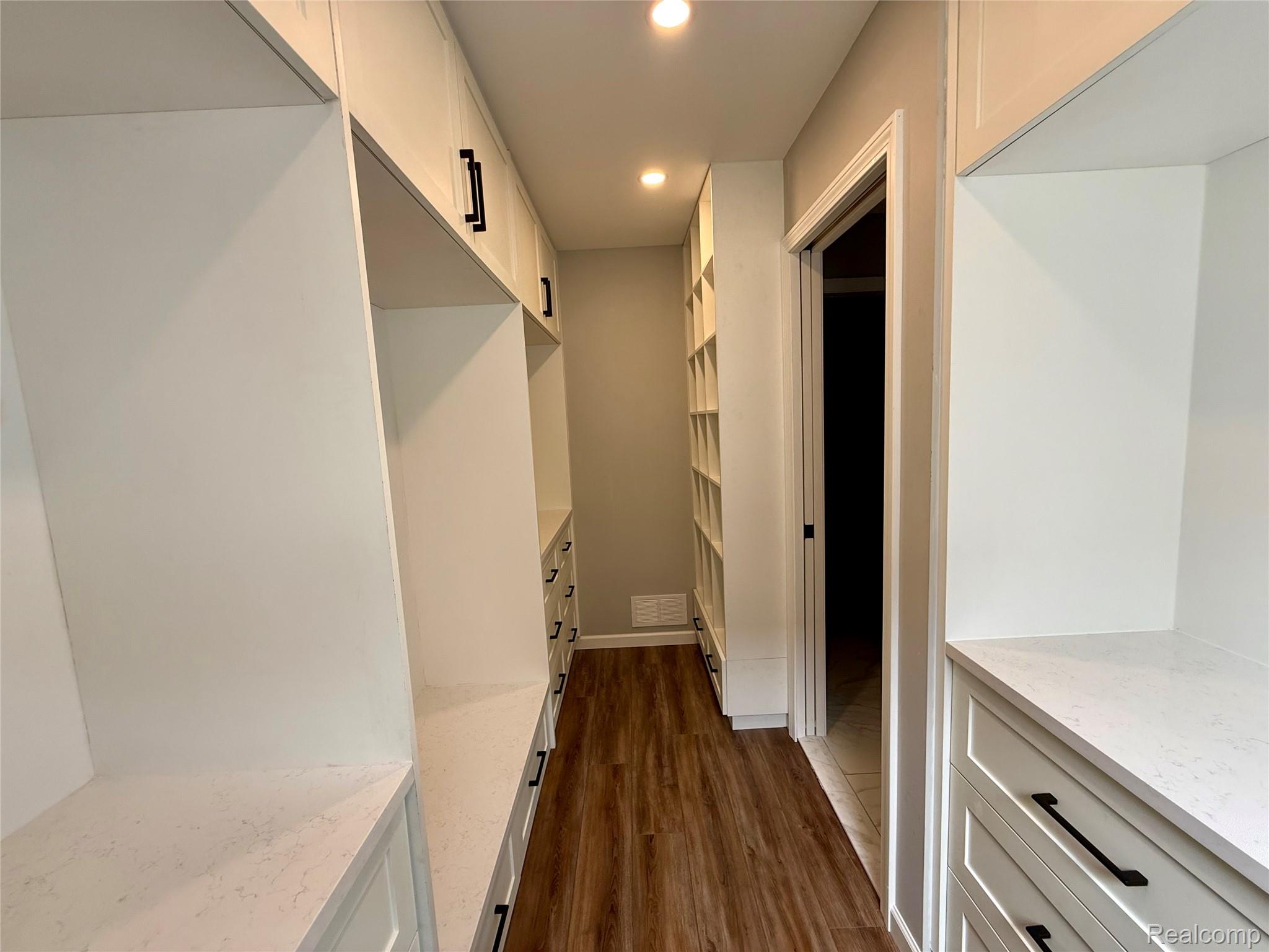49729 Nautical Drive