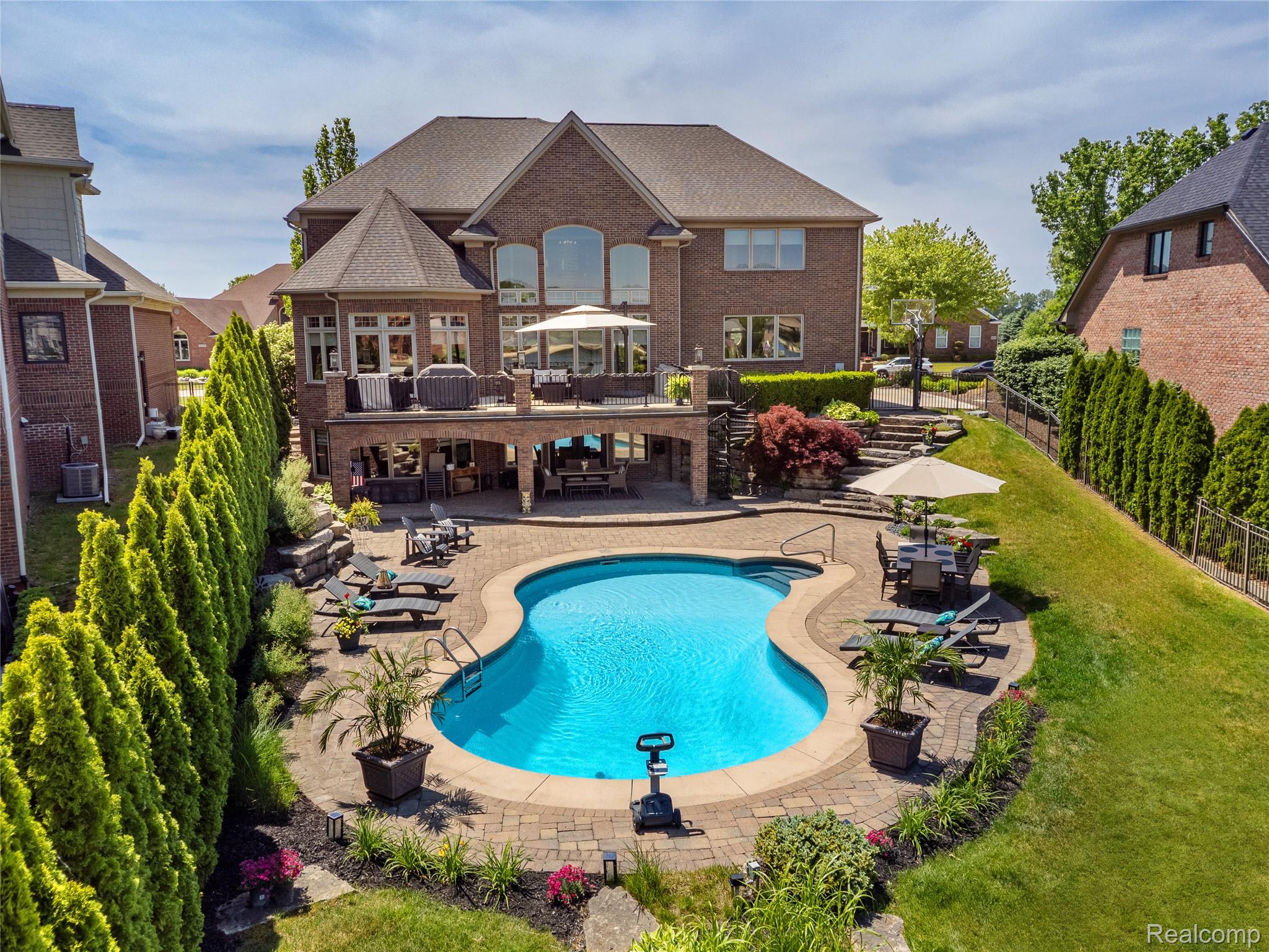 52438 Silent Ridge Drive