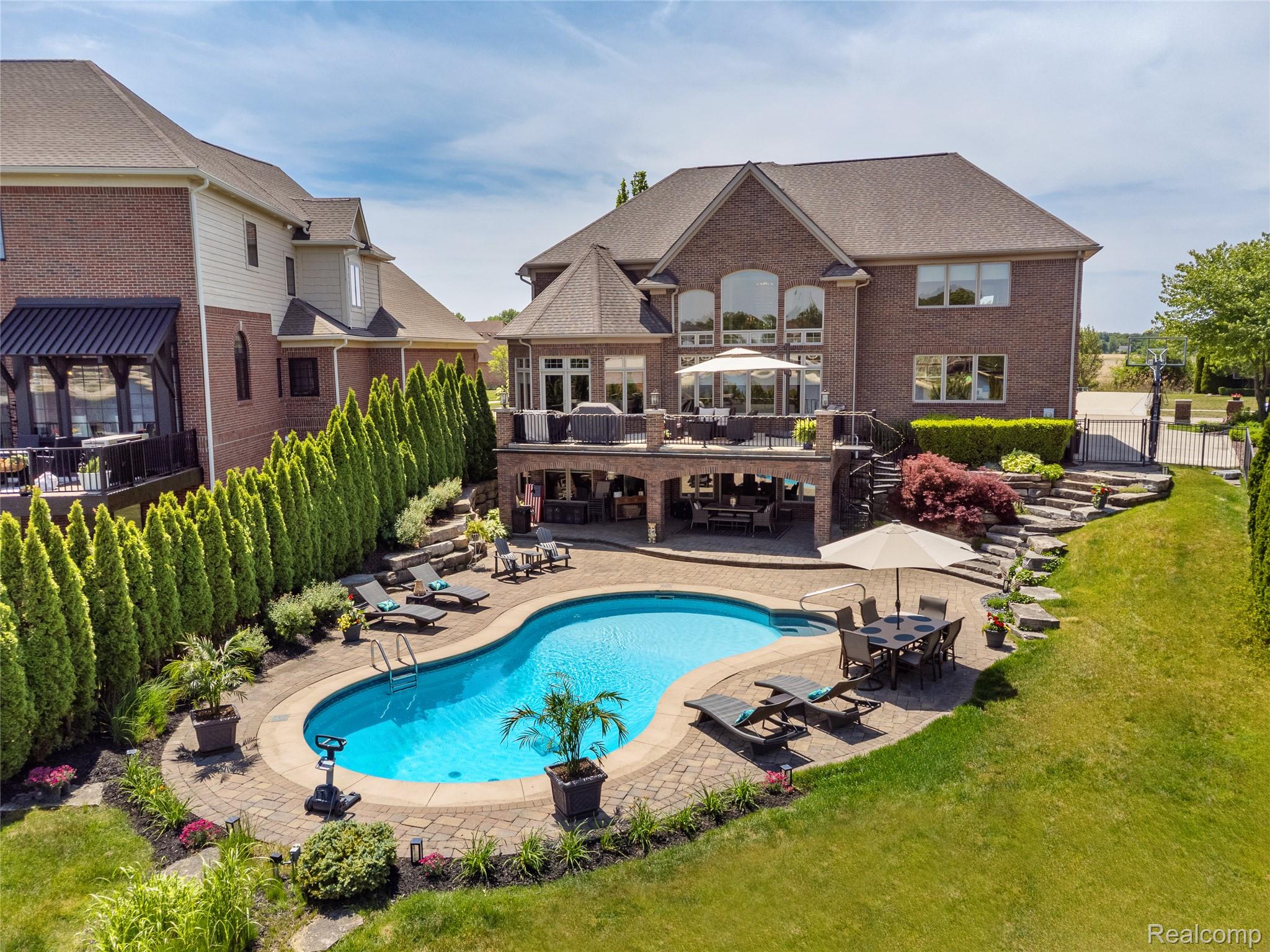 52438 Silent Ridge Drive
