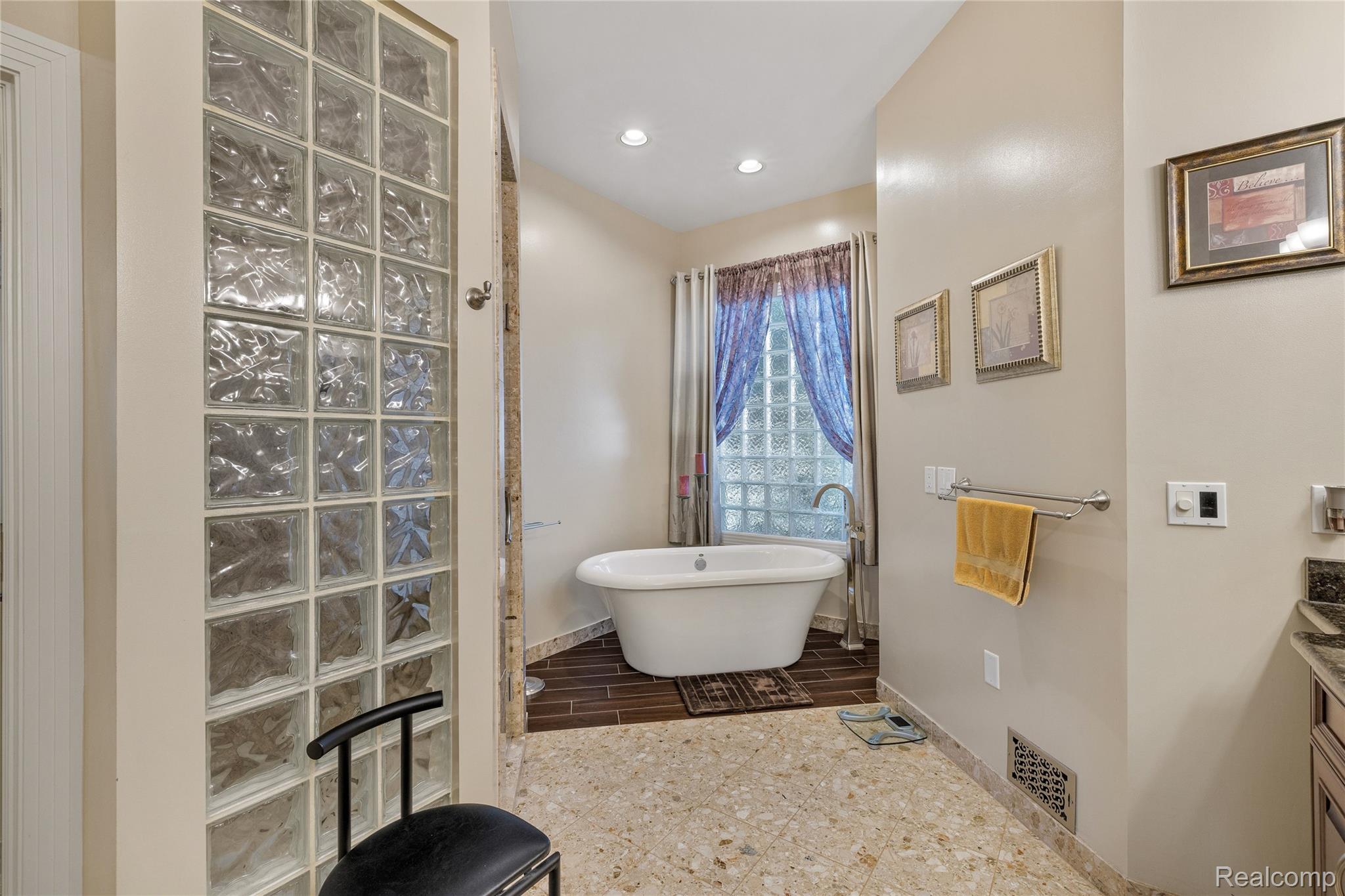 49539 Nautical Drive