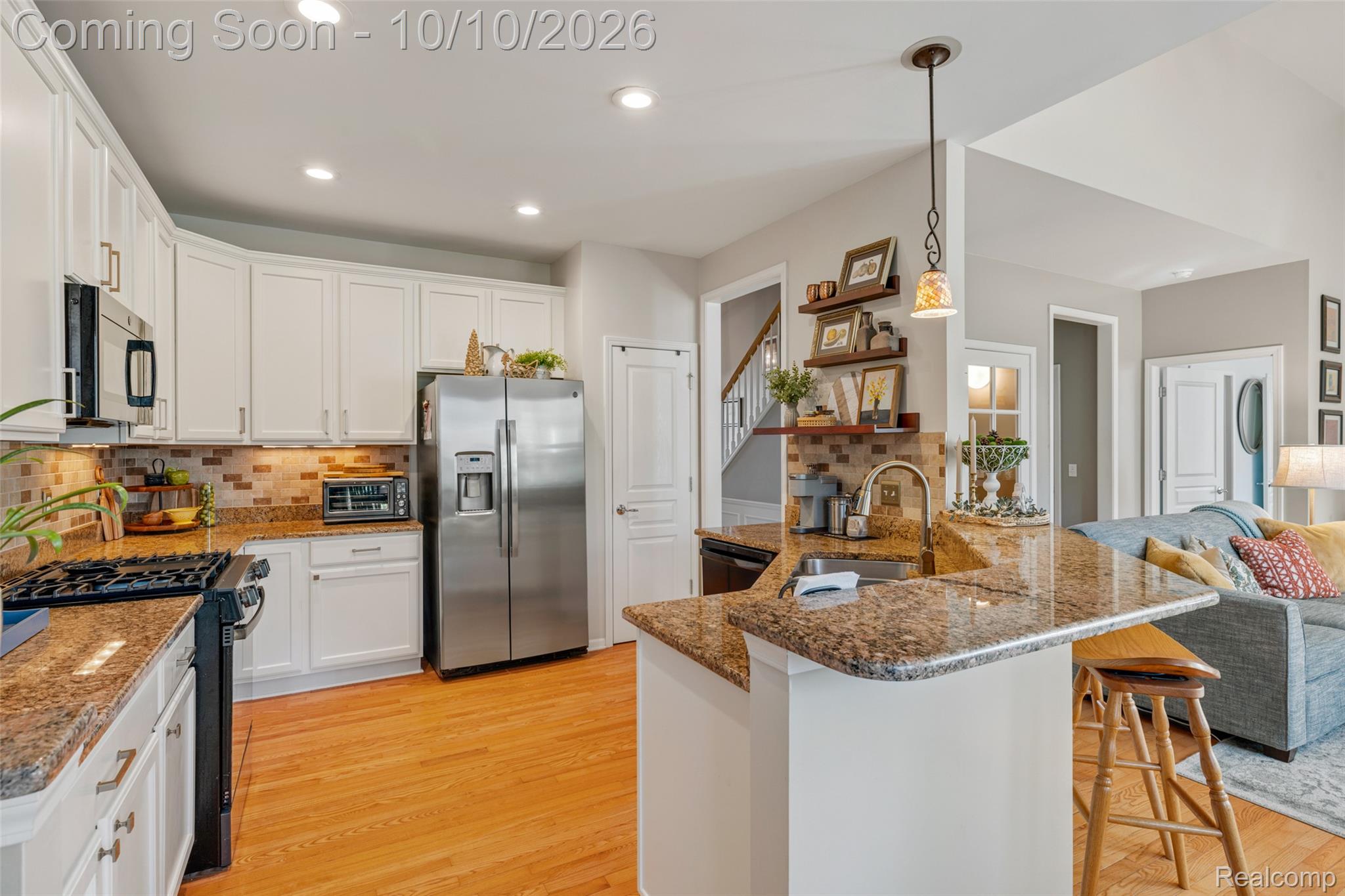 49590 Wayburn Drive