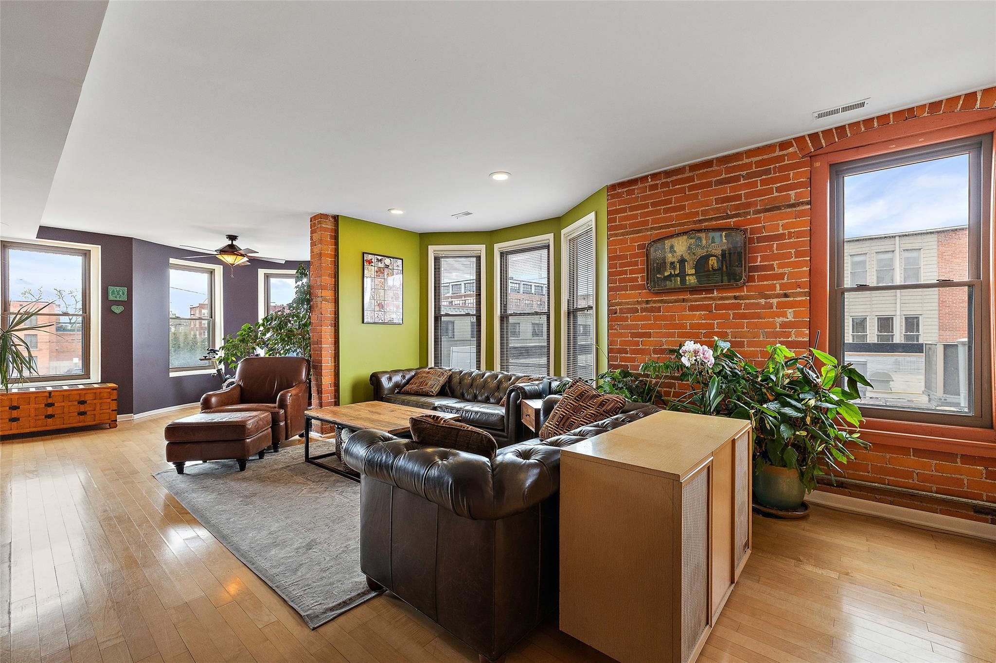4120 Cass Avenue Unit: 3