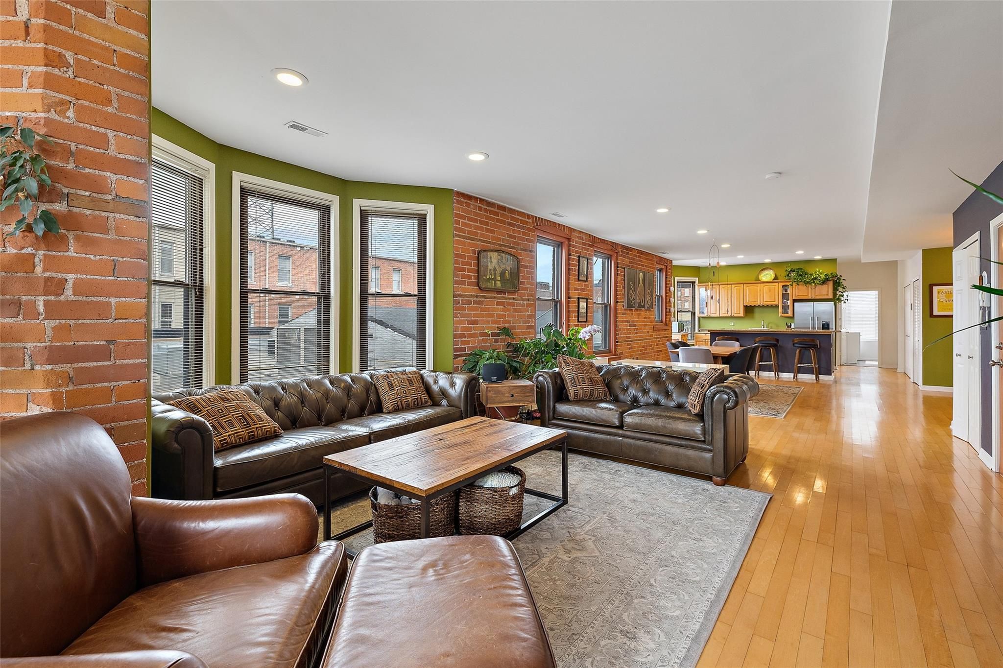 4120 Cass Avenue Unit: 3