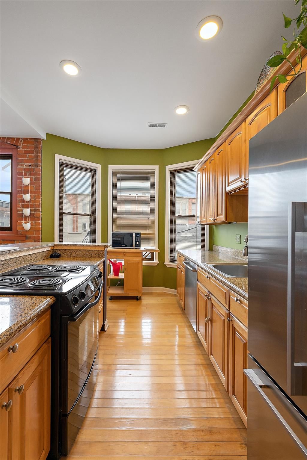 4120 Cass Avenue Unit: 3
