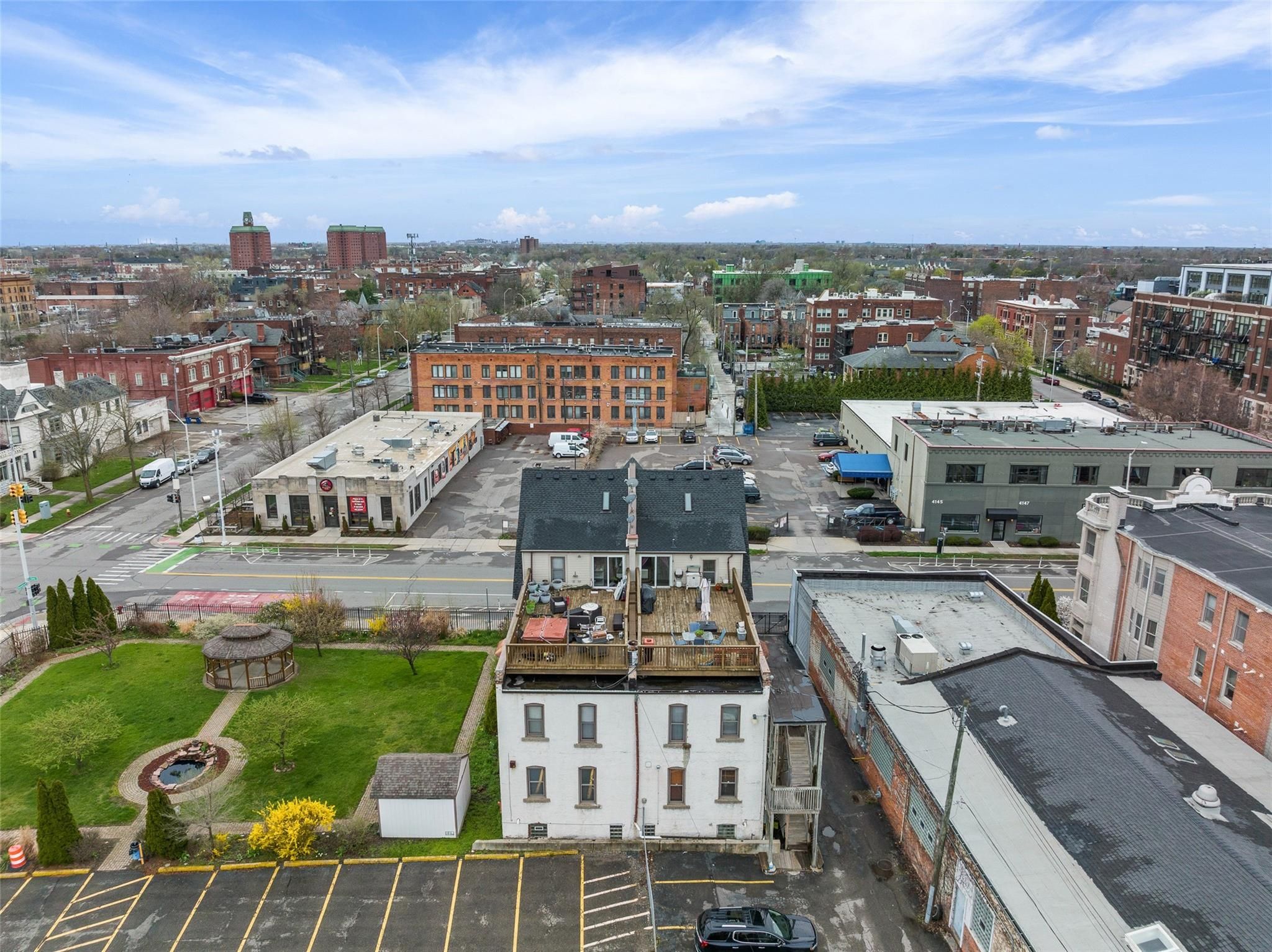 4120 Cass Avenue Unit: 3