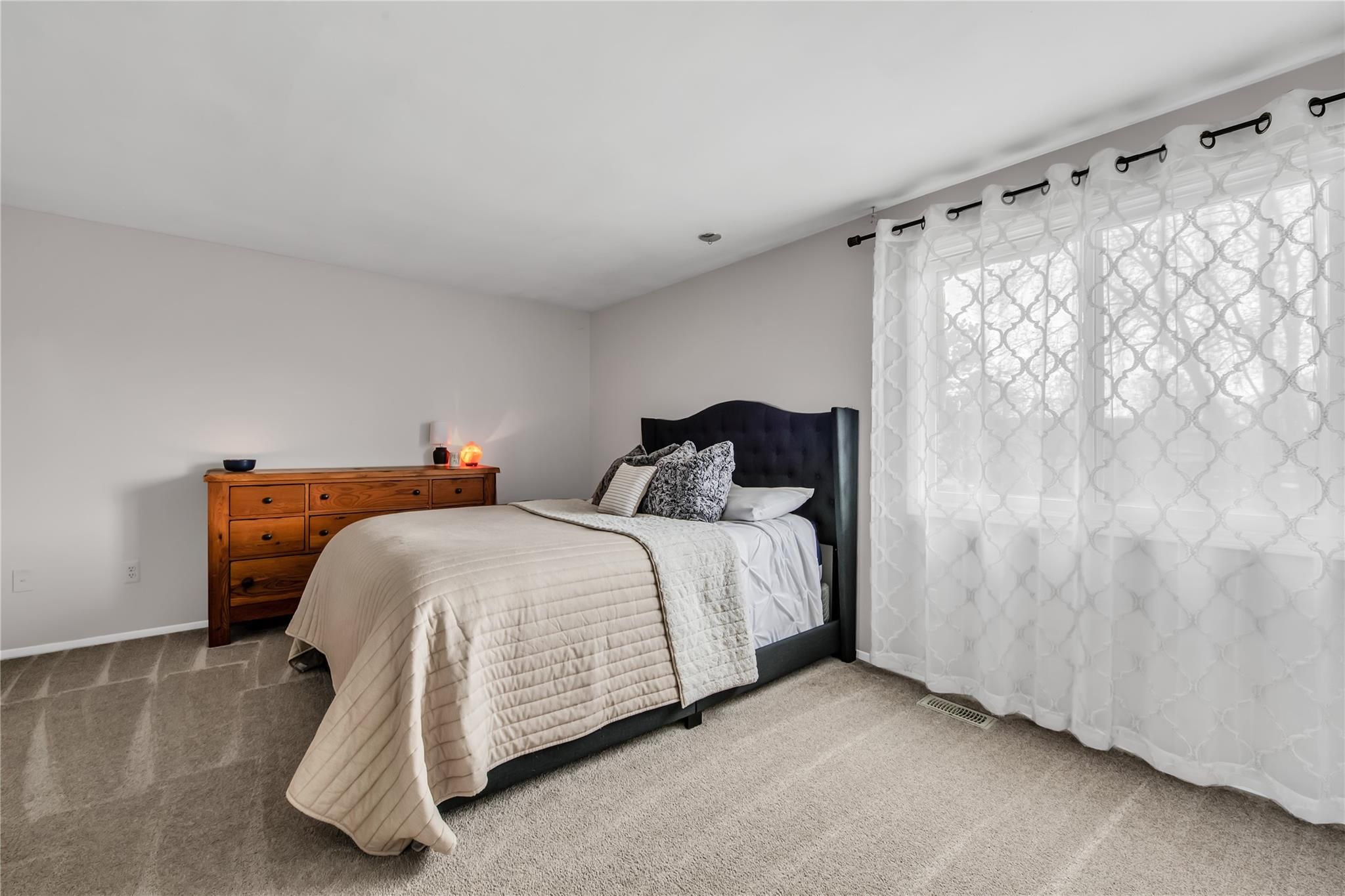 51801 Fox Pointe Drive