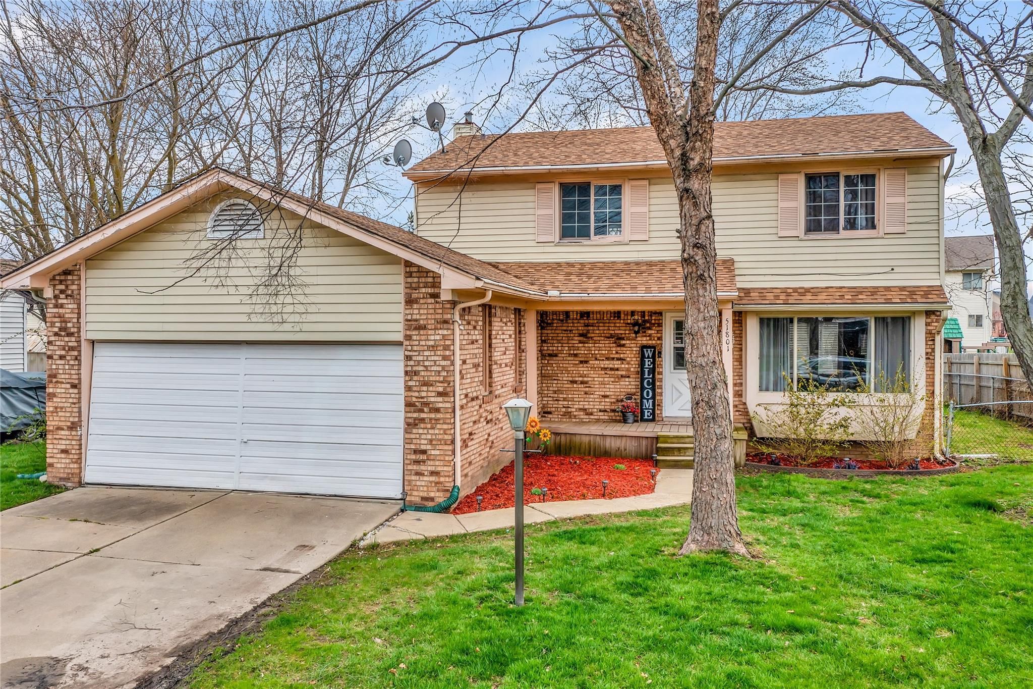 51801 Fox Pointe Drive
