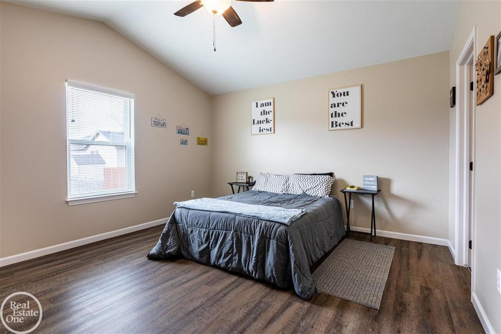 307 Marion