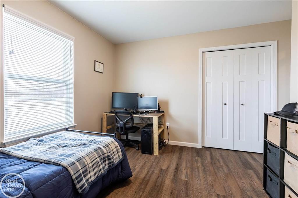 307 Marion