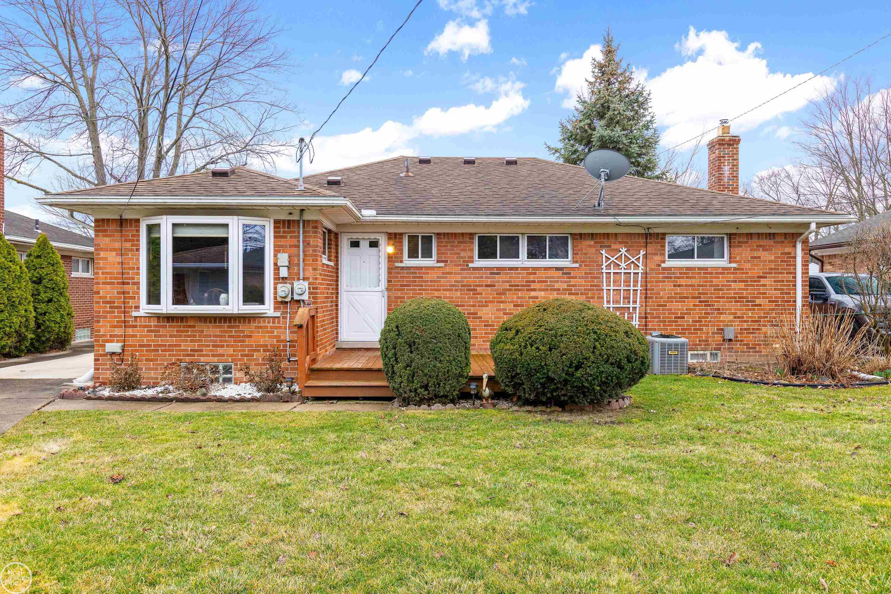 21613 Centennial