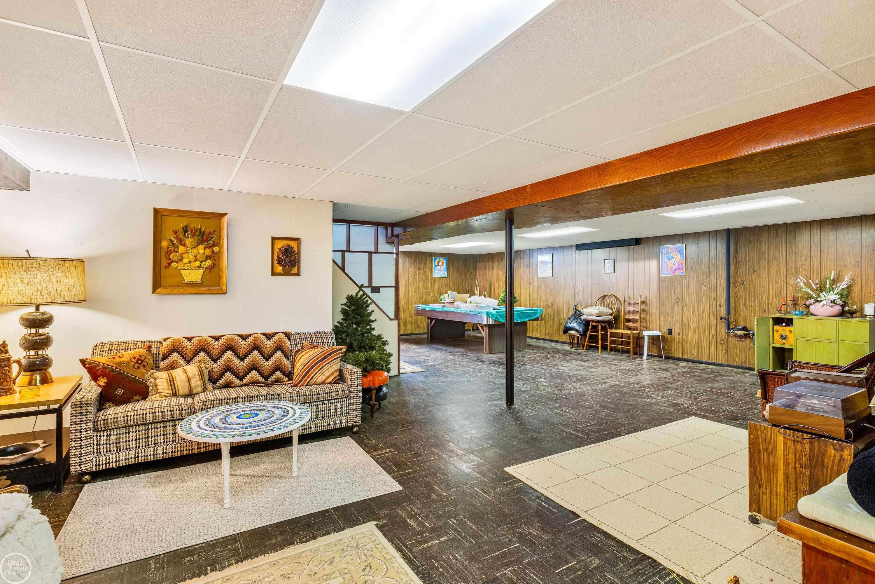 21613 Centennial