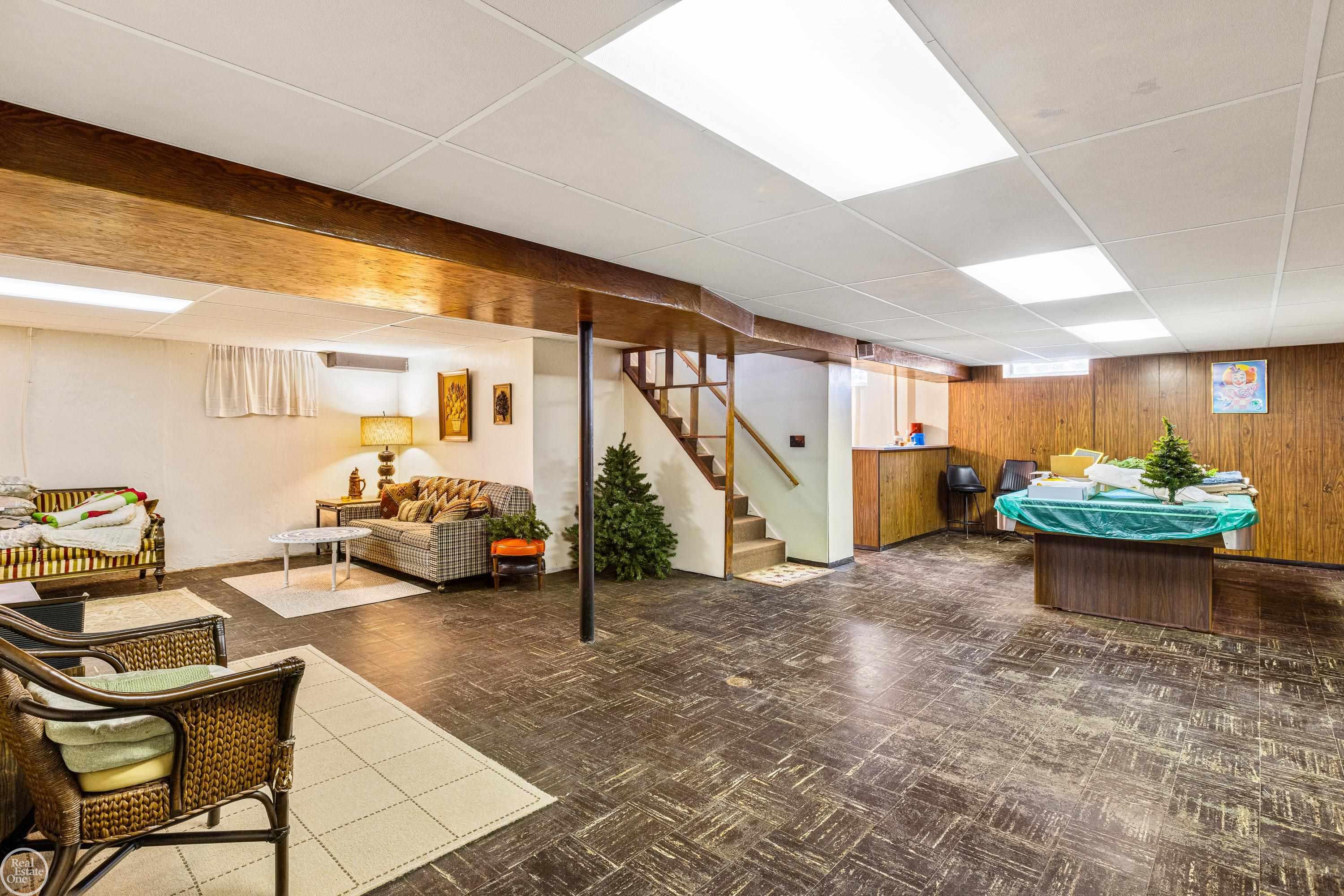 21613 Centennial