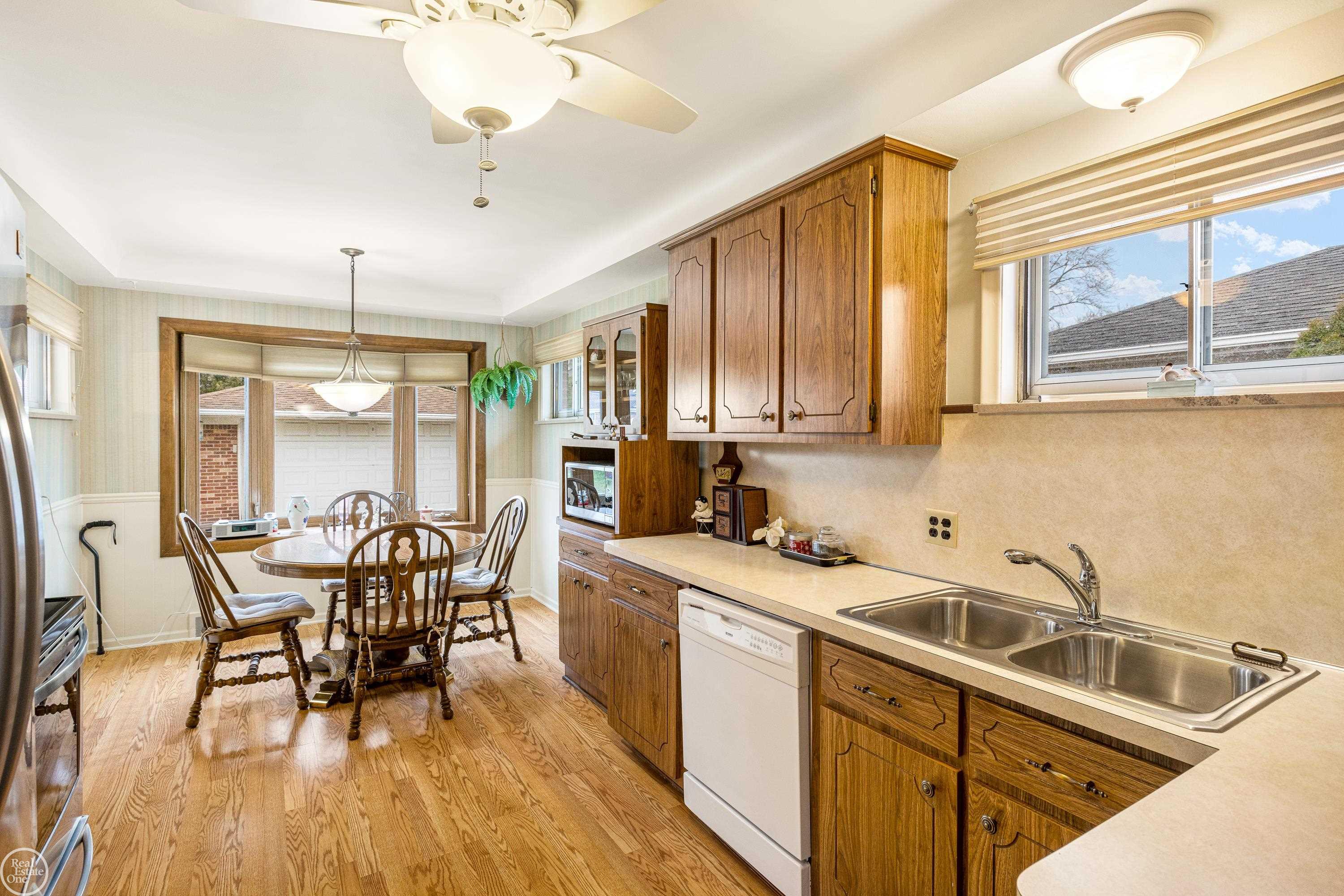 21613 Centennial