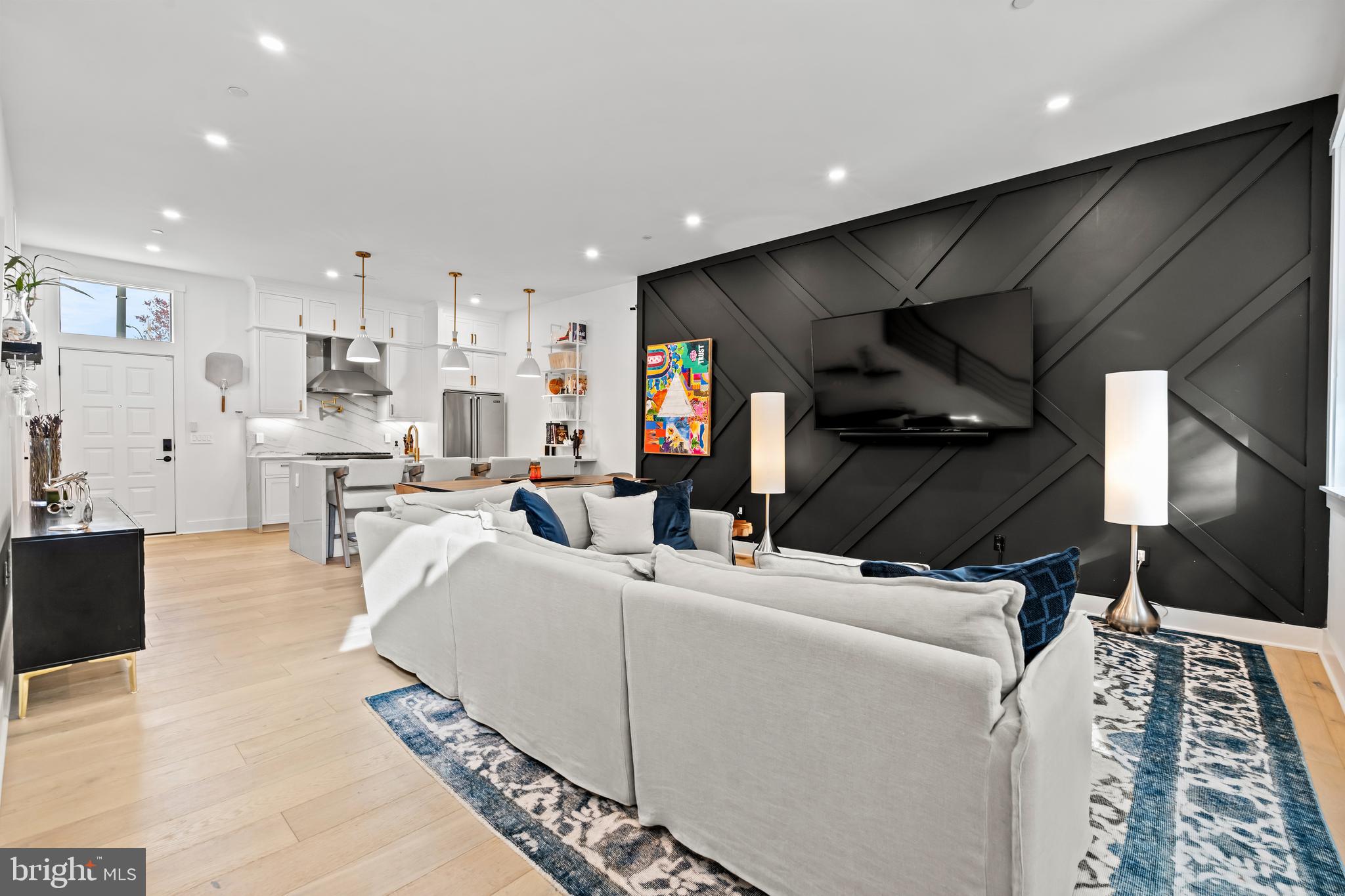 610 I STREET NE Unit: 610