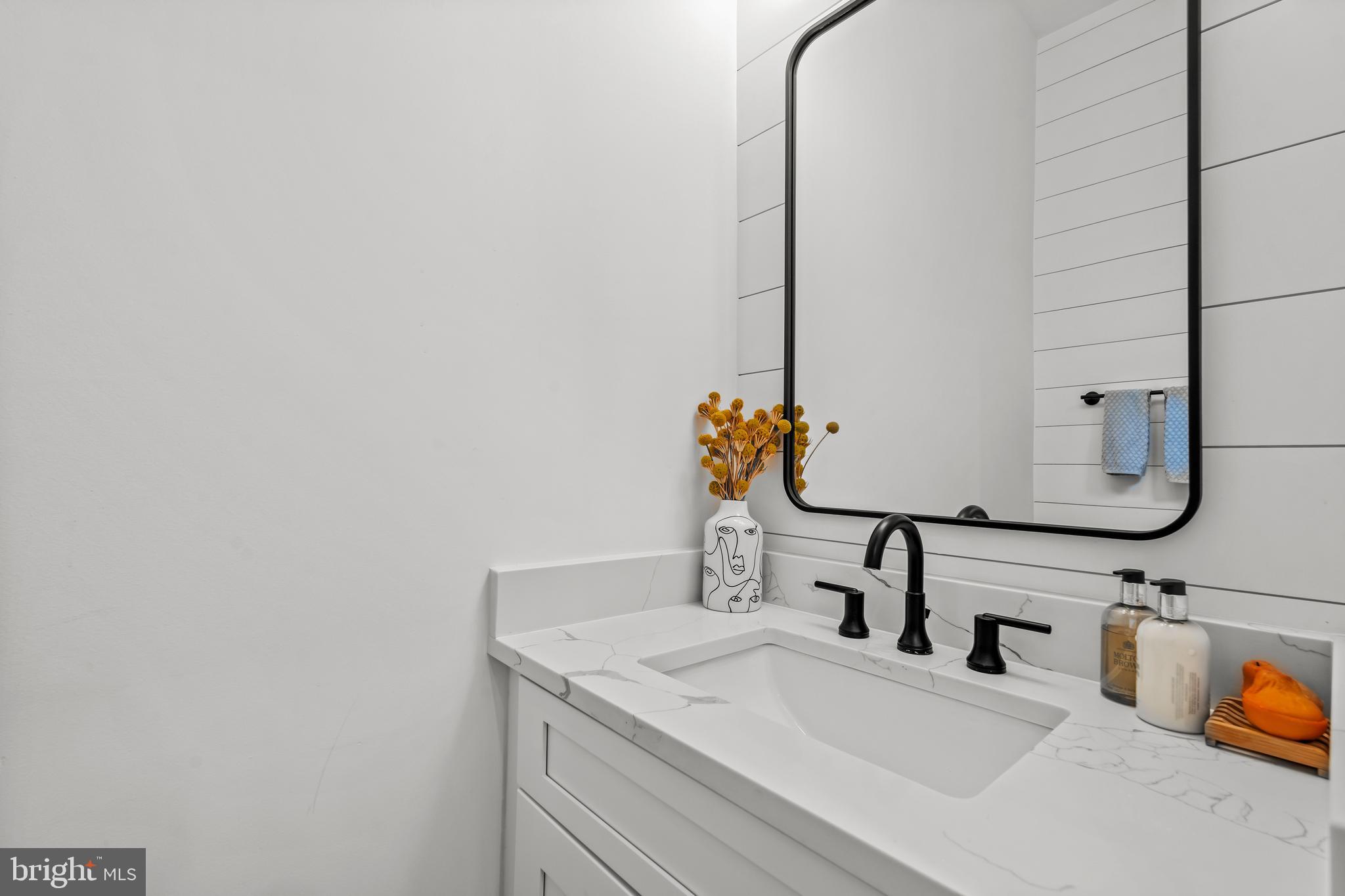 610 I STREET NE Unit: 610
