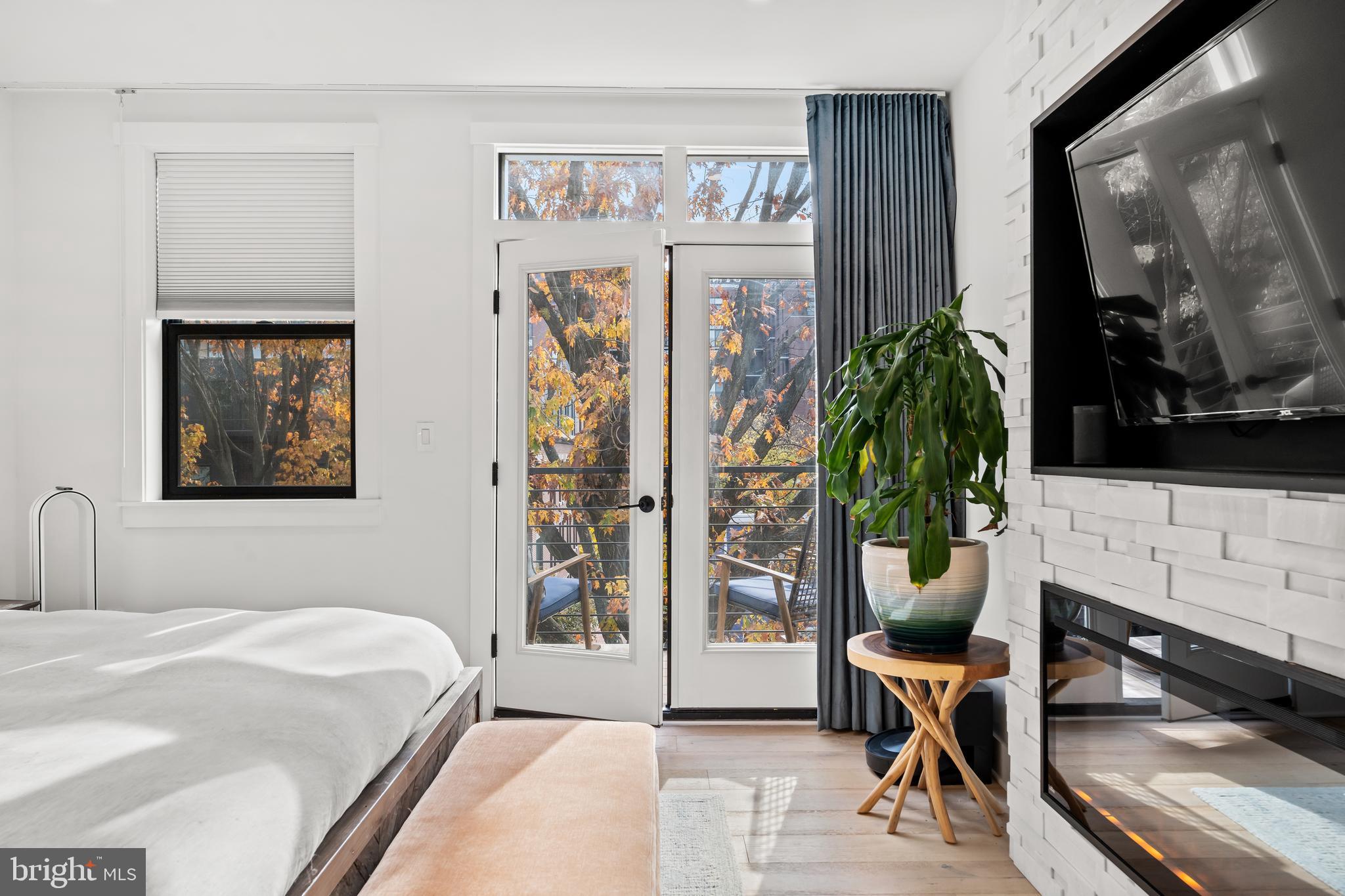 610 I STREET NE Unit: 610