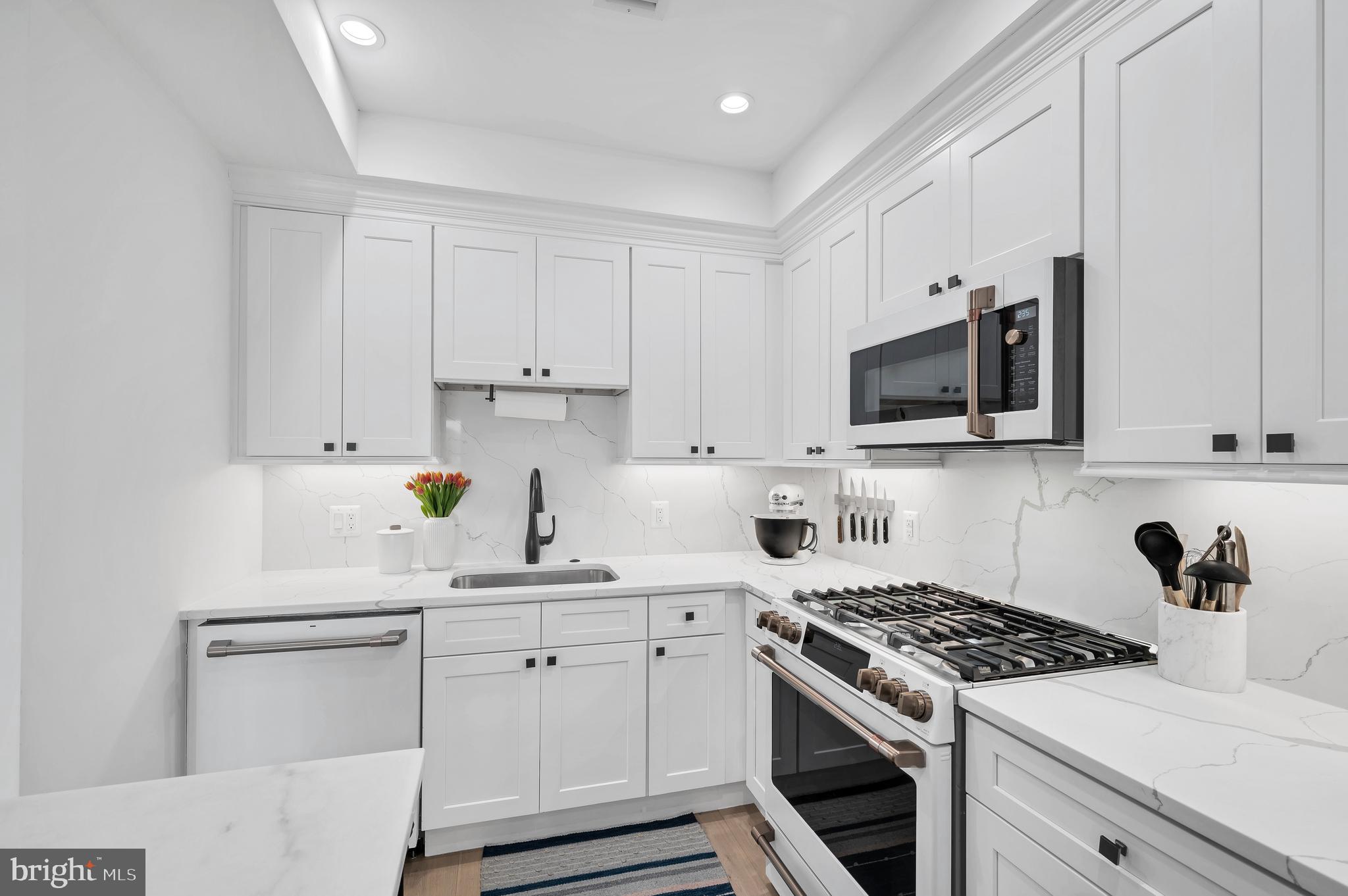 1654 K ST NE #8