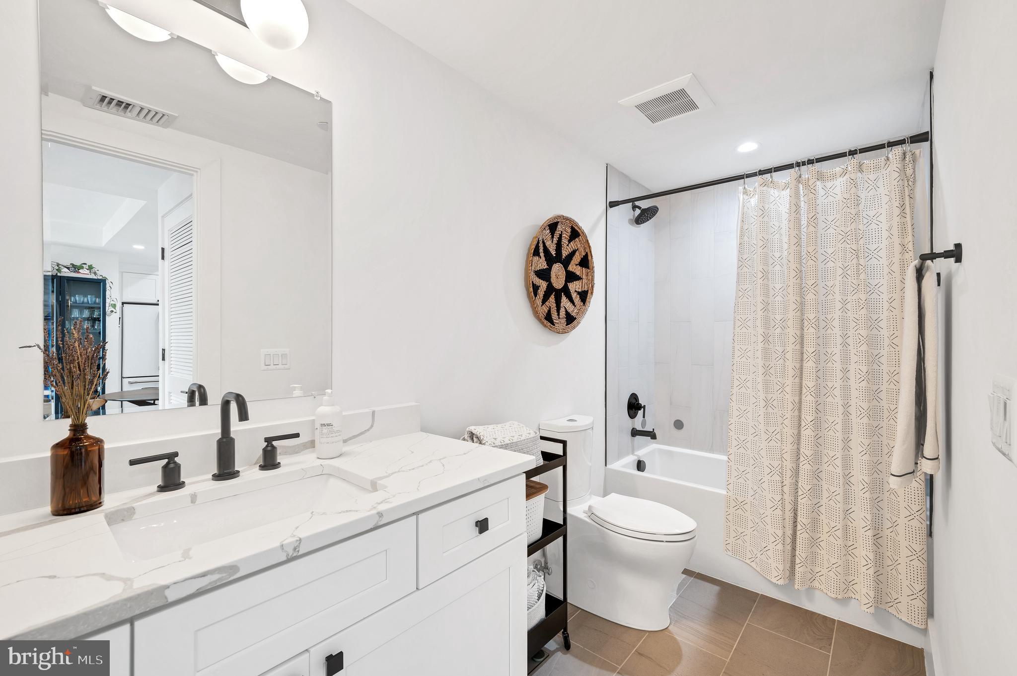 1654 K ST NE #8
