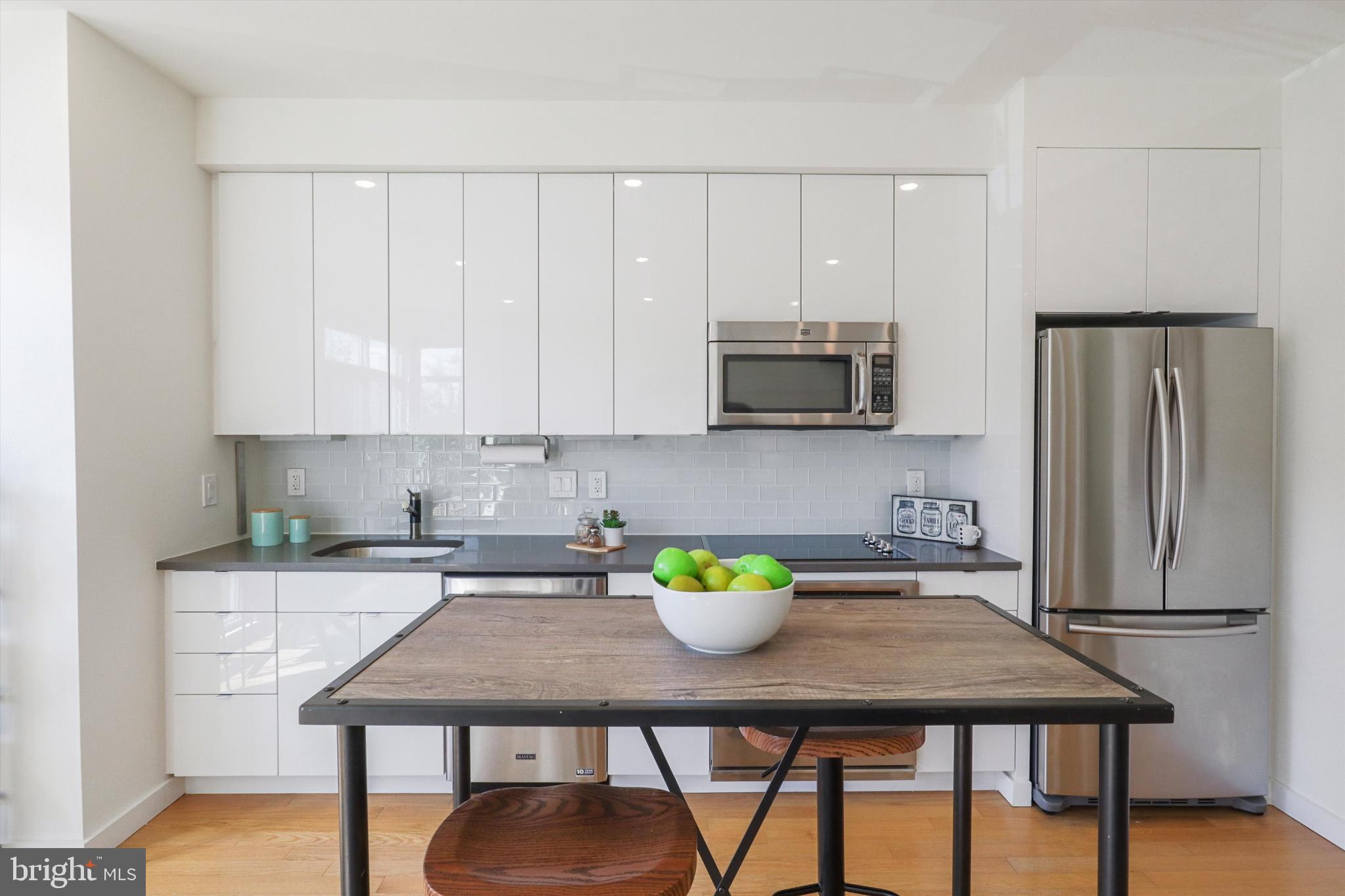 435 R ST NW #201