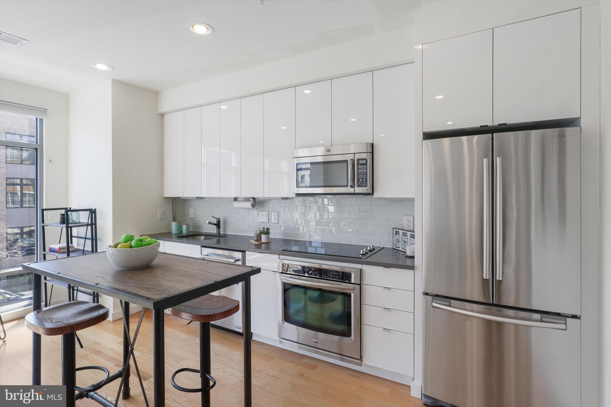 435 R ST NW #201