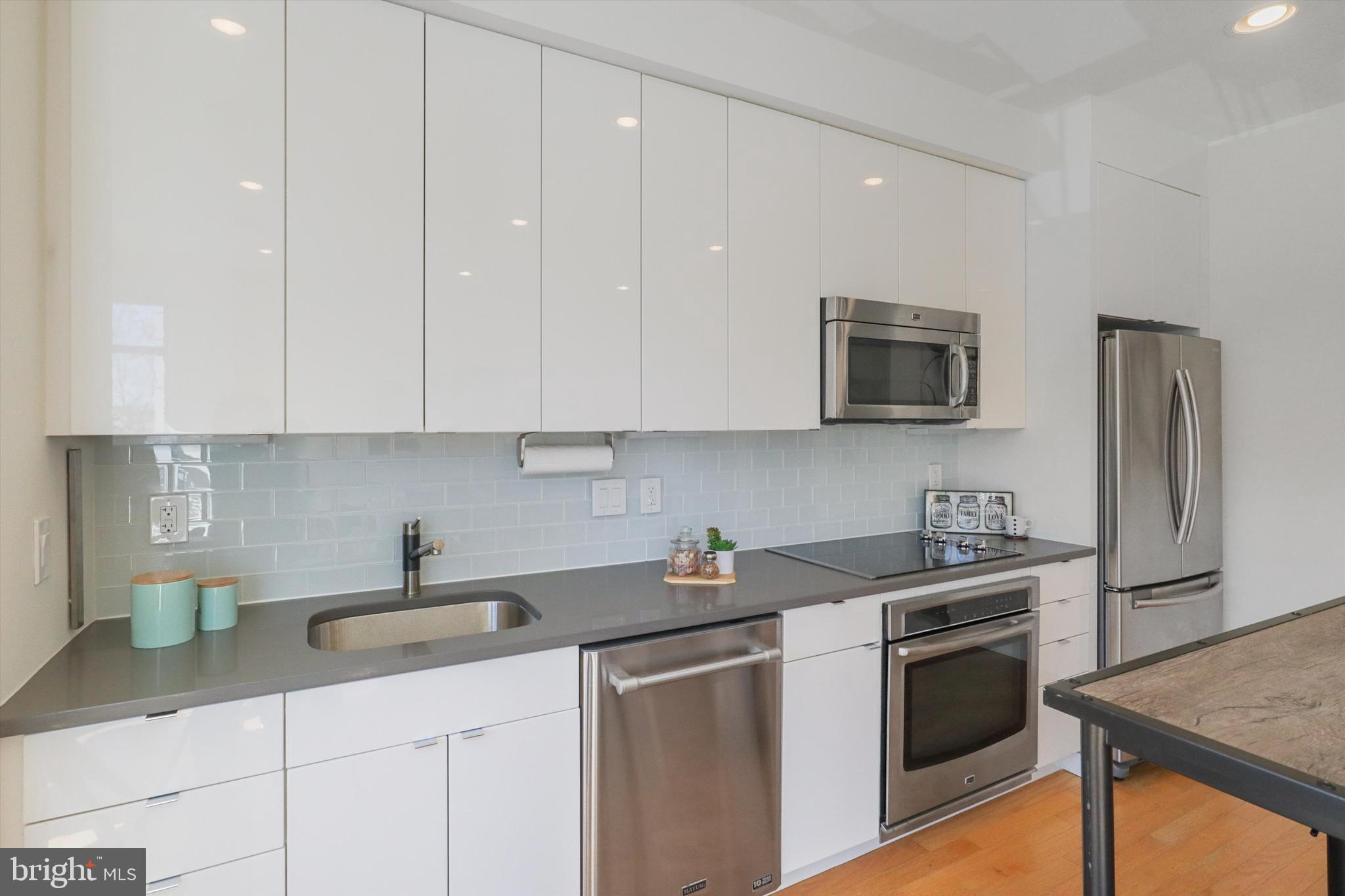 435 R ST NW #201
