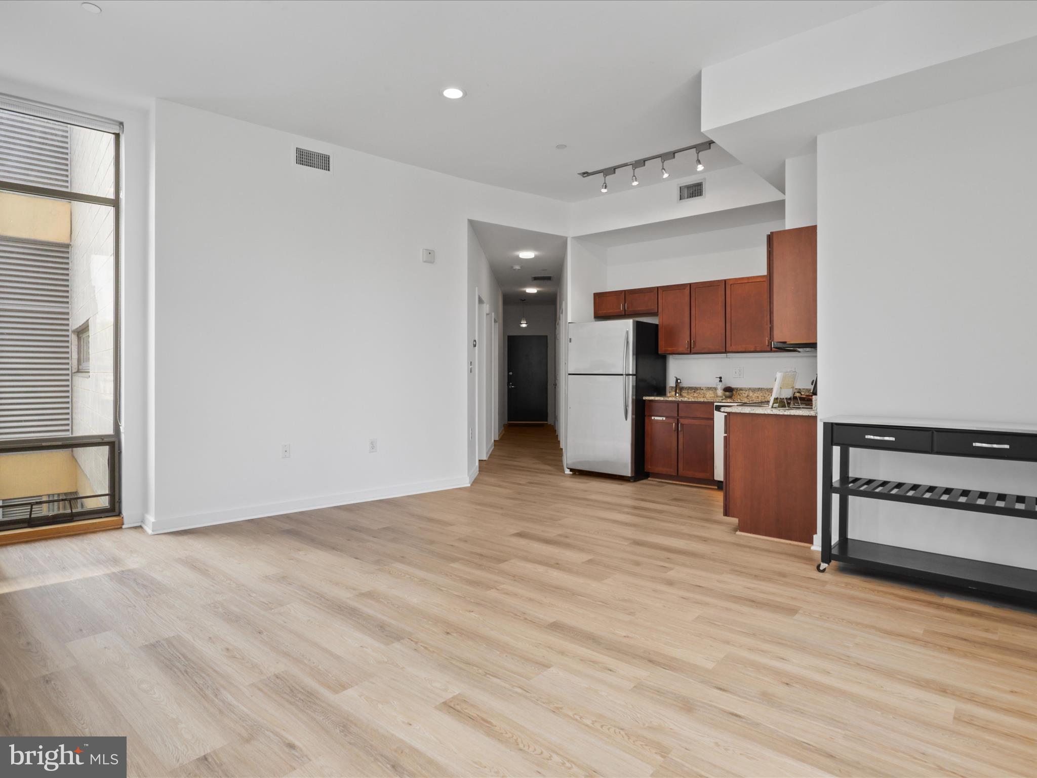 1414 BELMONT ST NW #204