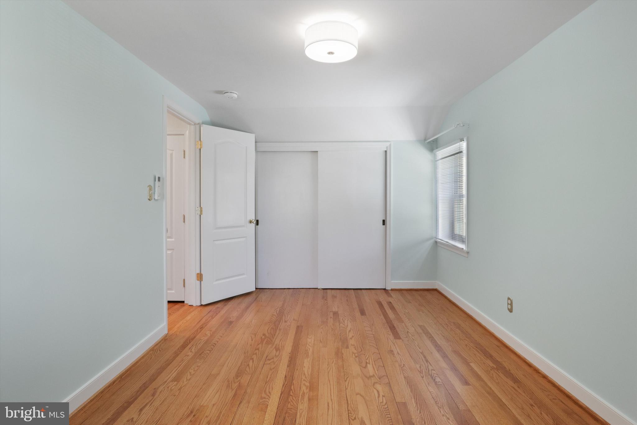 1401 S Greenbrier St