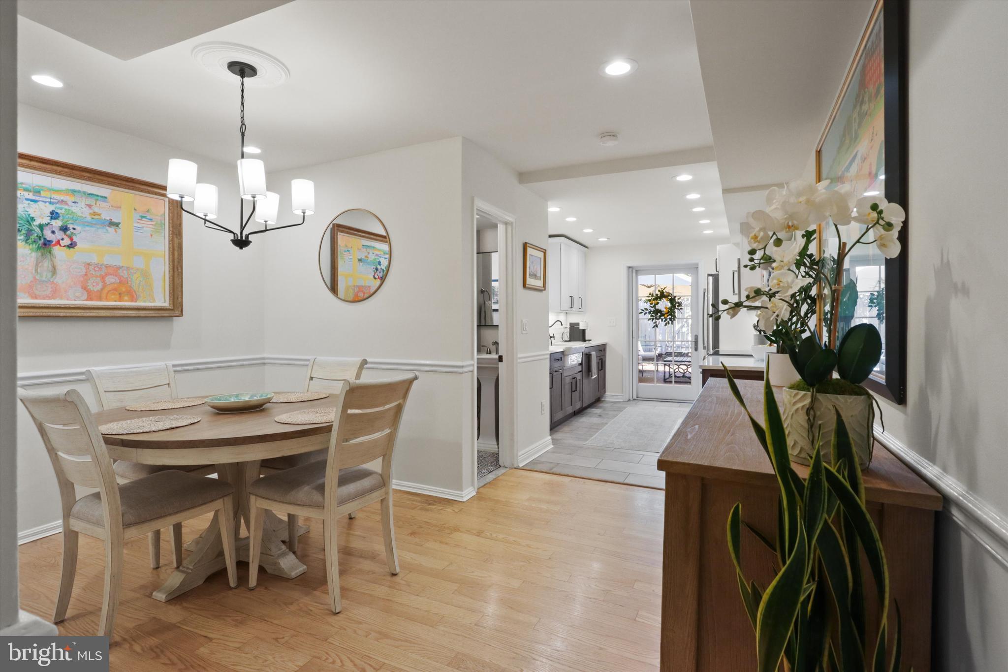 923 Oronoco St