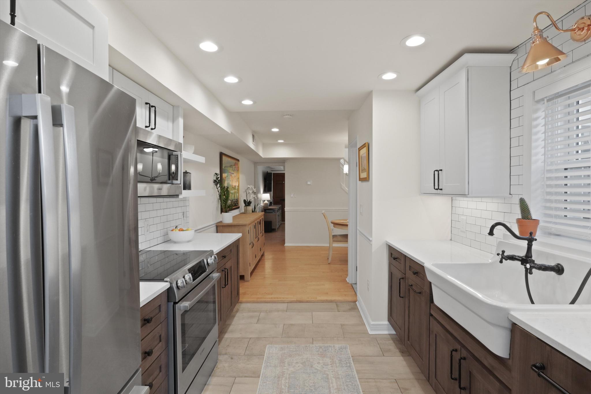 923 Oronoco St
