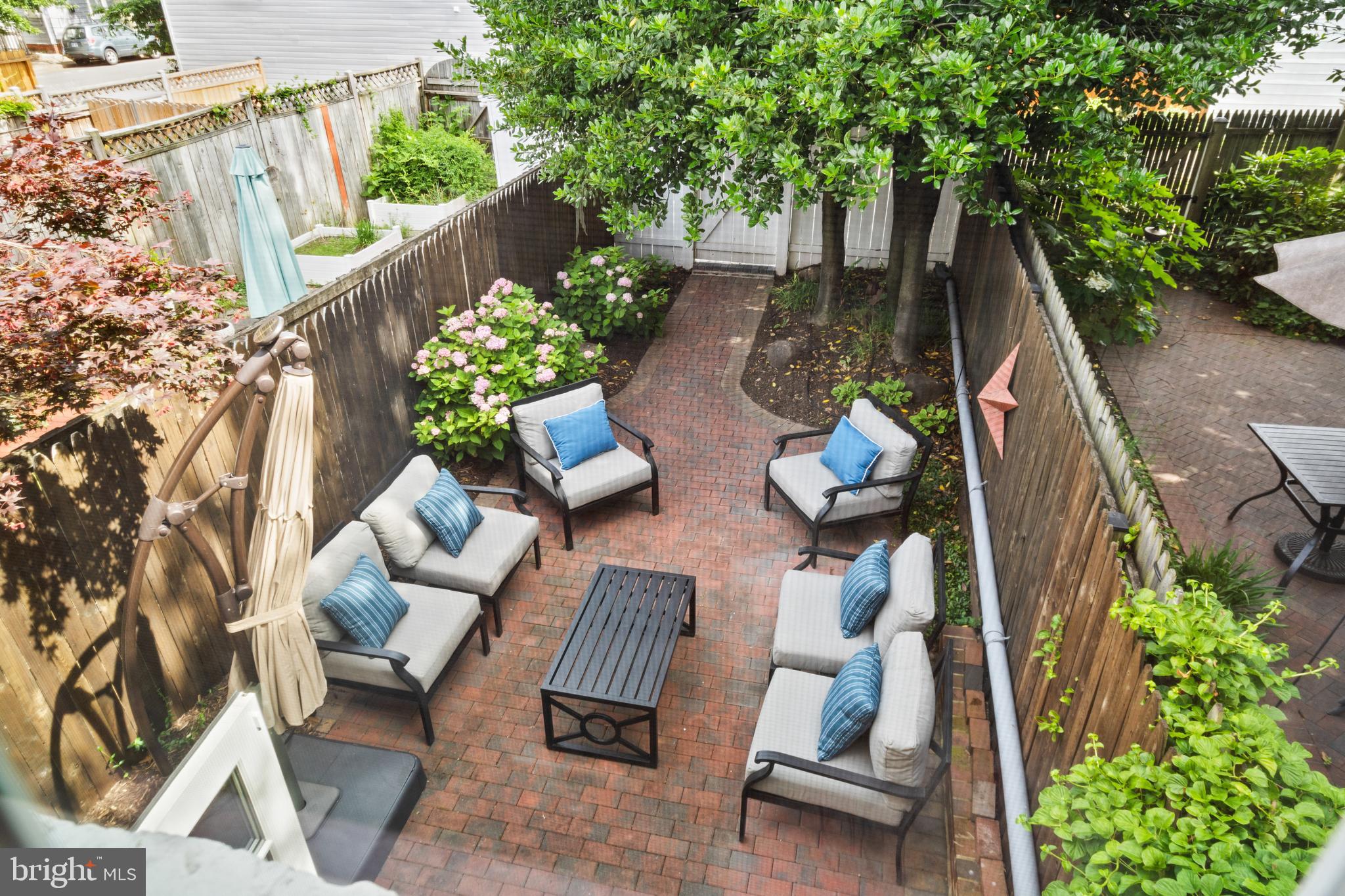 923 Oronoco St