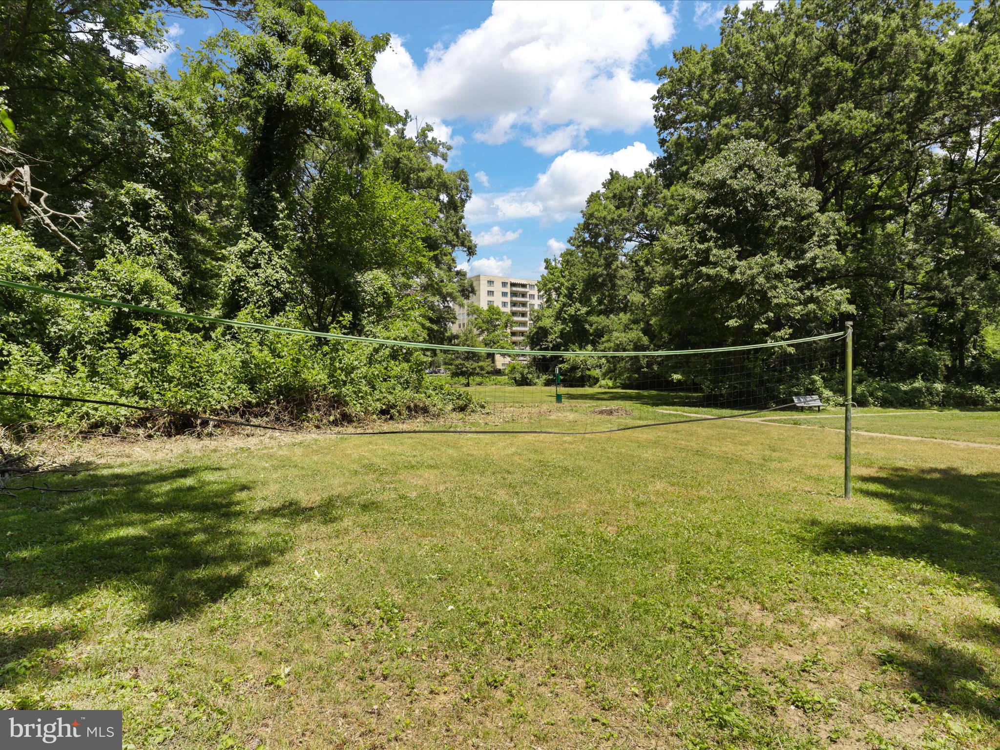 6621 WAKEFIELD DR #305