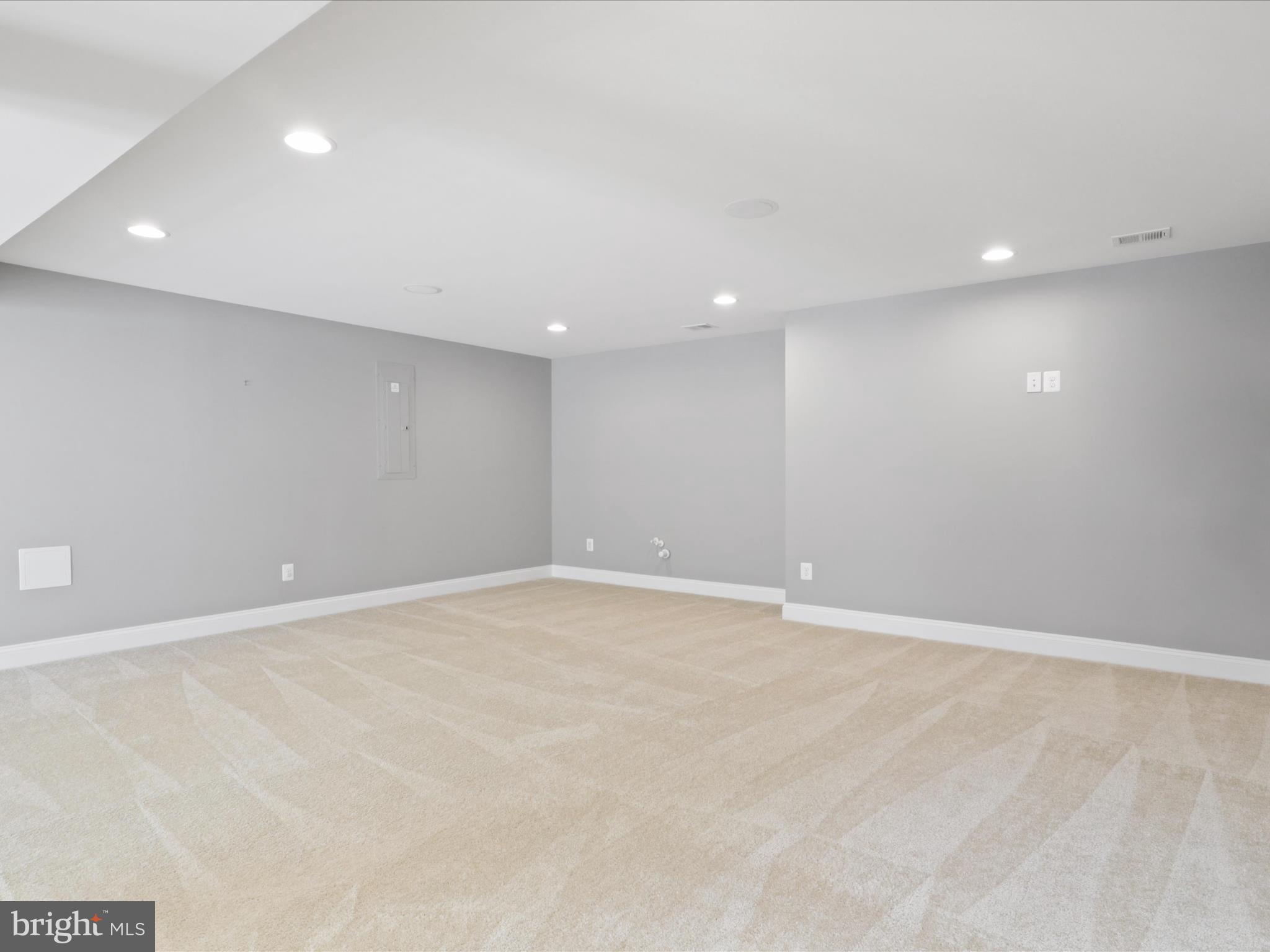 41595 Revival Dr