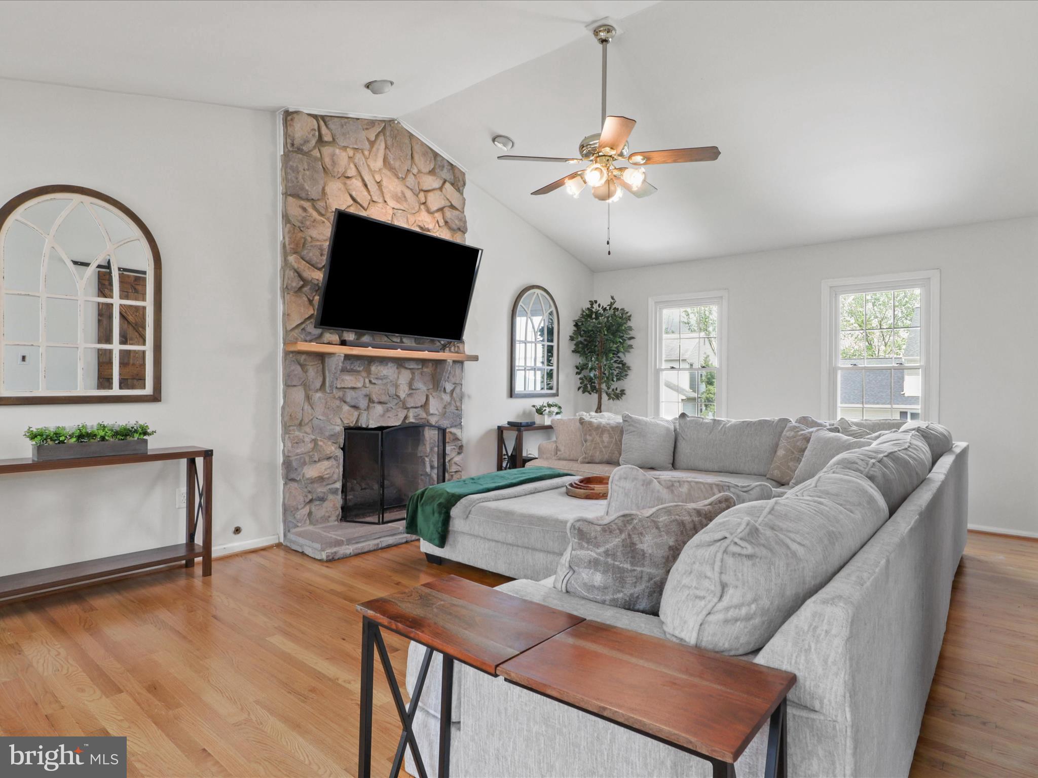 214 Primavera Cir