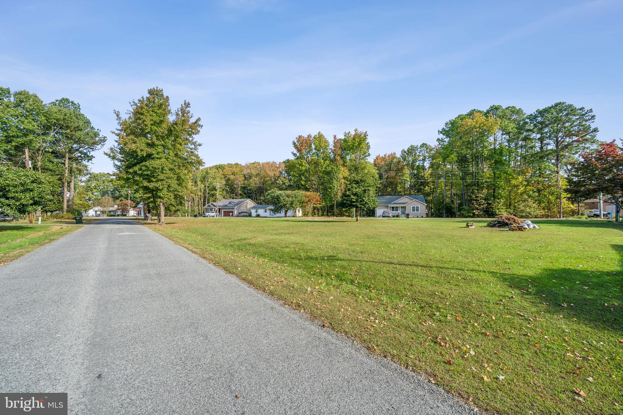 000 Lakeview Dr