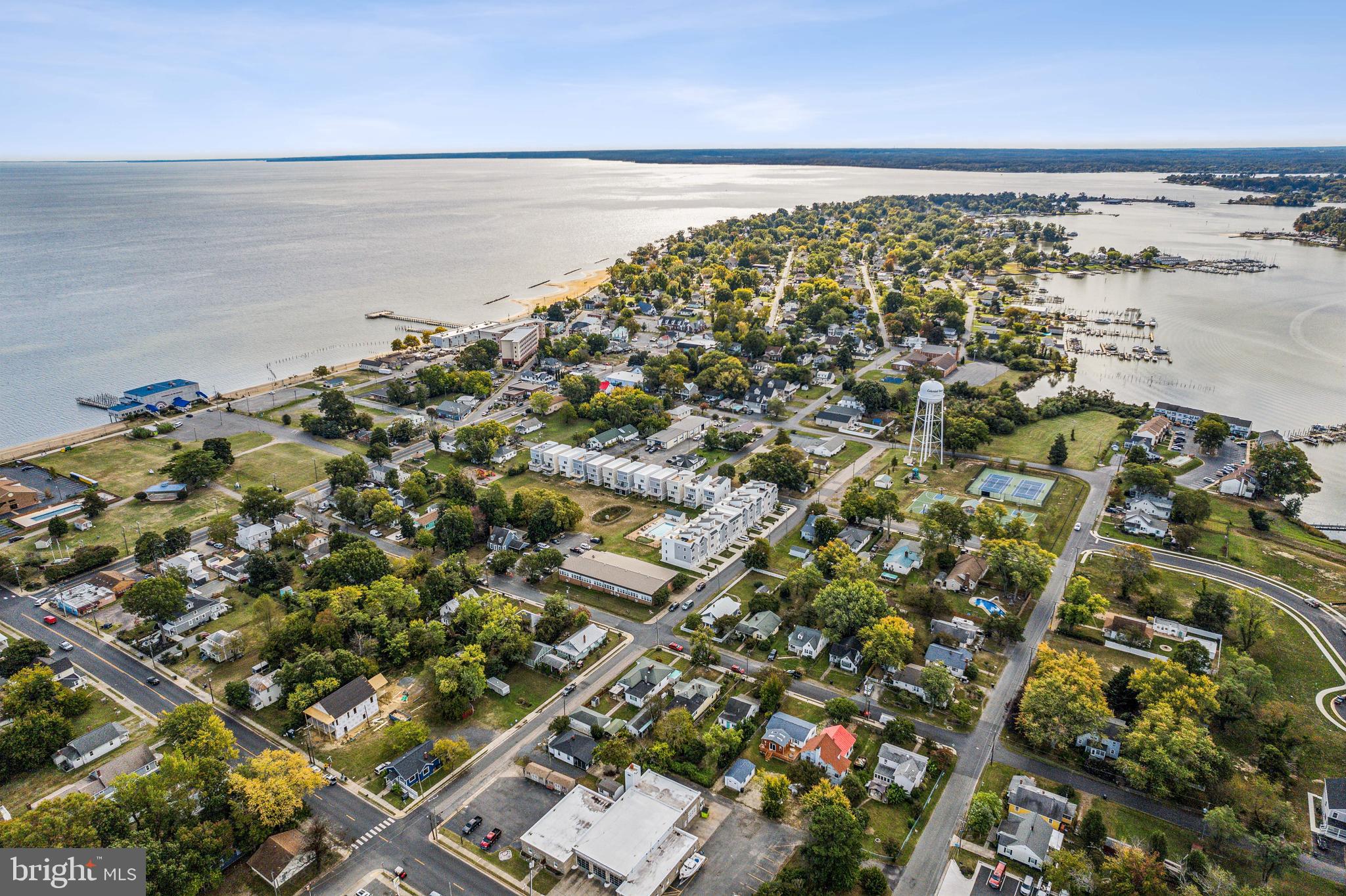 000 Lakeview Dr