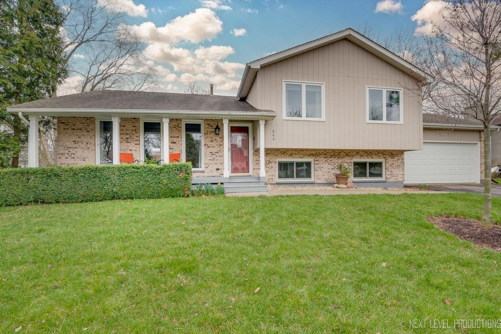 609 Maple Avenue